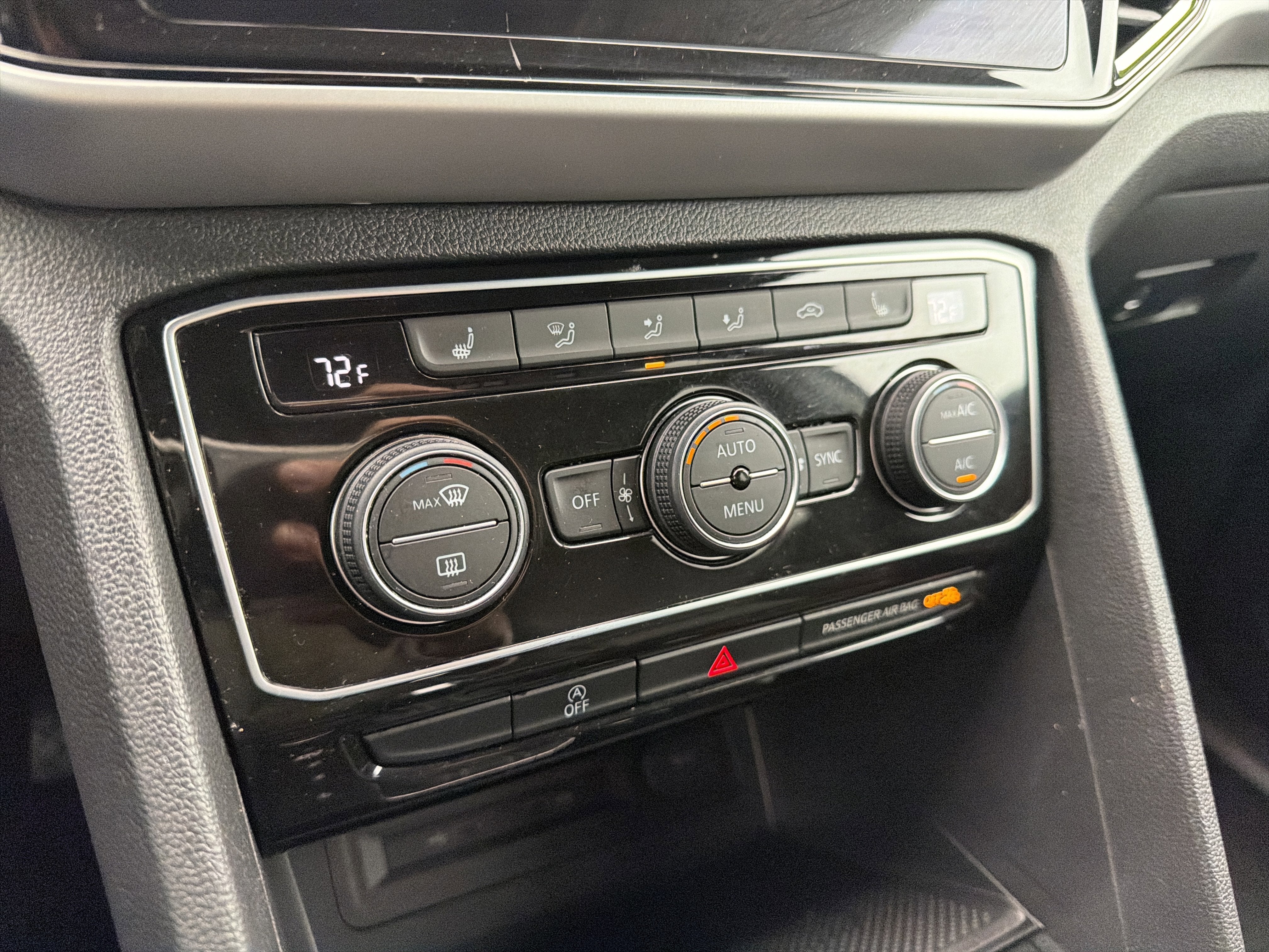 2022 Volkswagen Atlas Cross Sport 3.6L V6 SE w/Technology