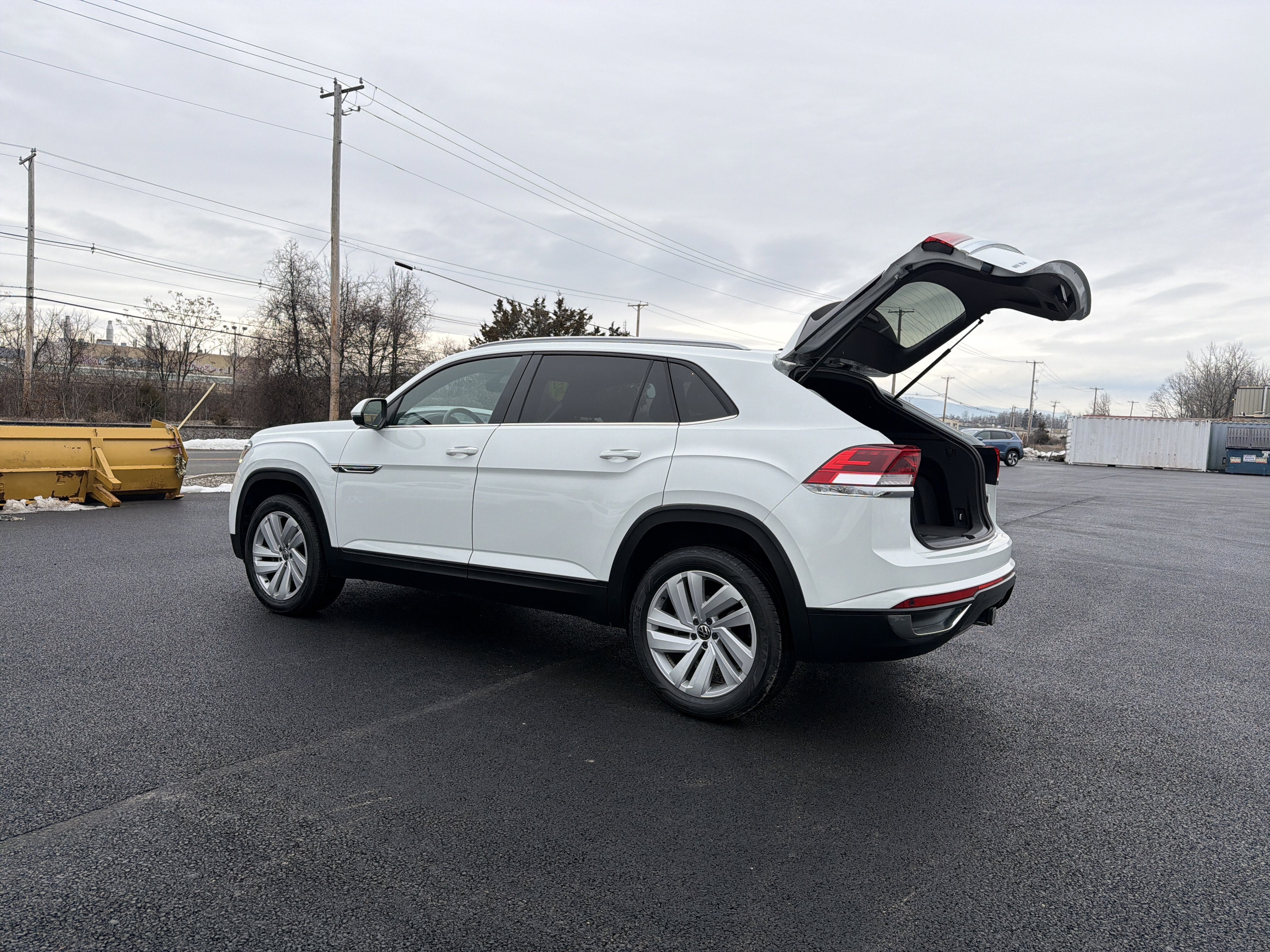 2022 Volkswagen Atlas Cross Sport 3.6L V6 SE w/Technology