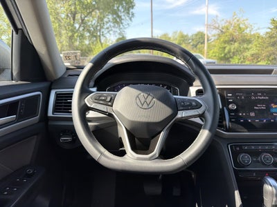 2022 Volkswagen Atlas 3.6L V6 SE w/Technology