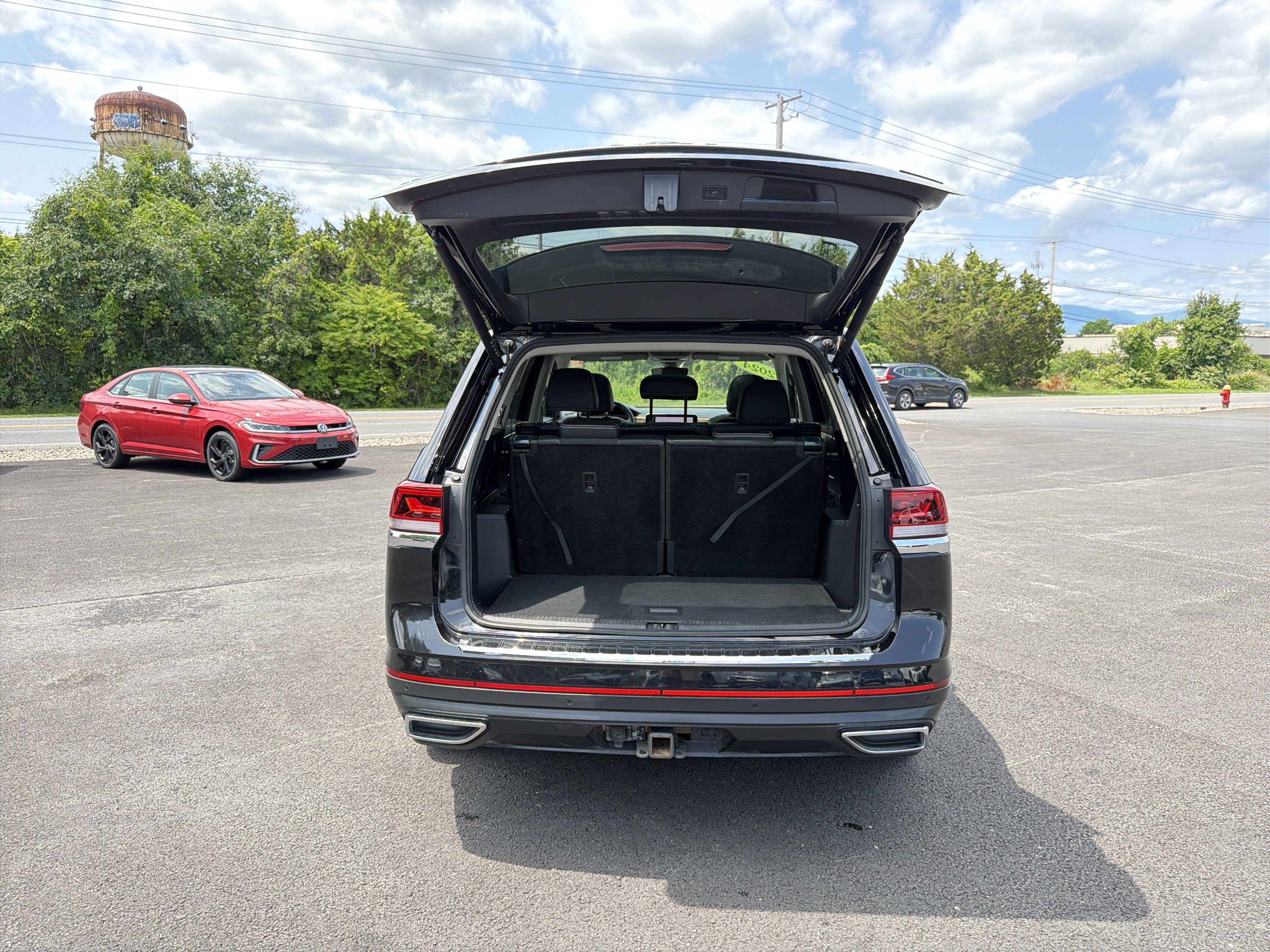 2024 Volkswagen Atlas 2.0T SE w/Technology