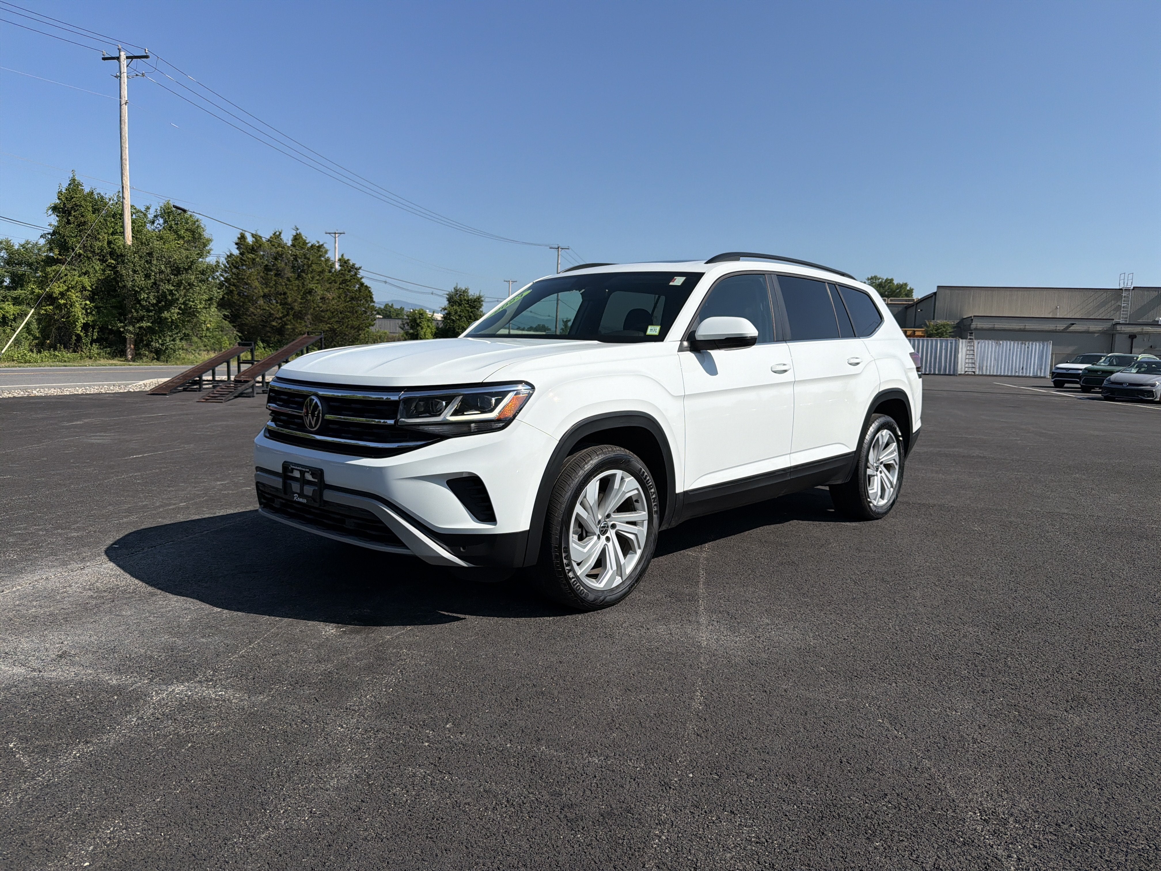2023 Volkswagen Atlas 3.6L V6 SE w/Technology