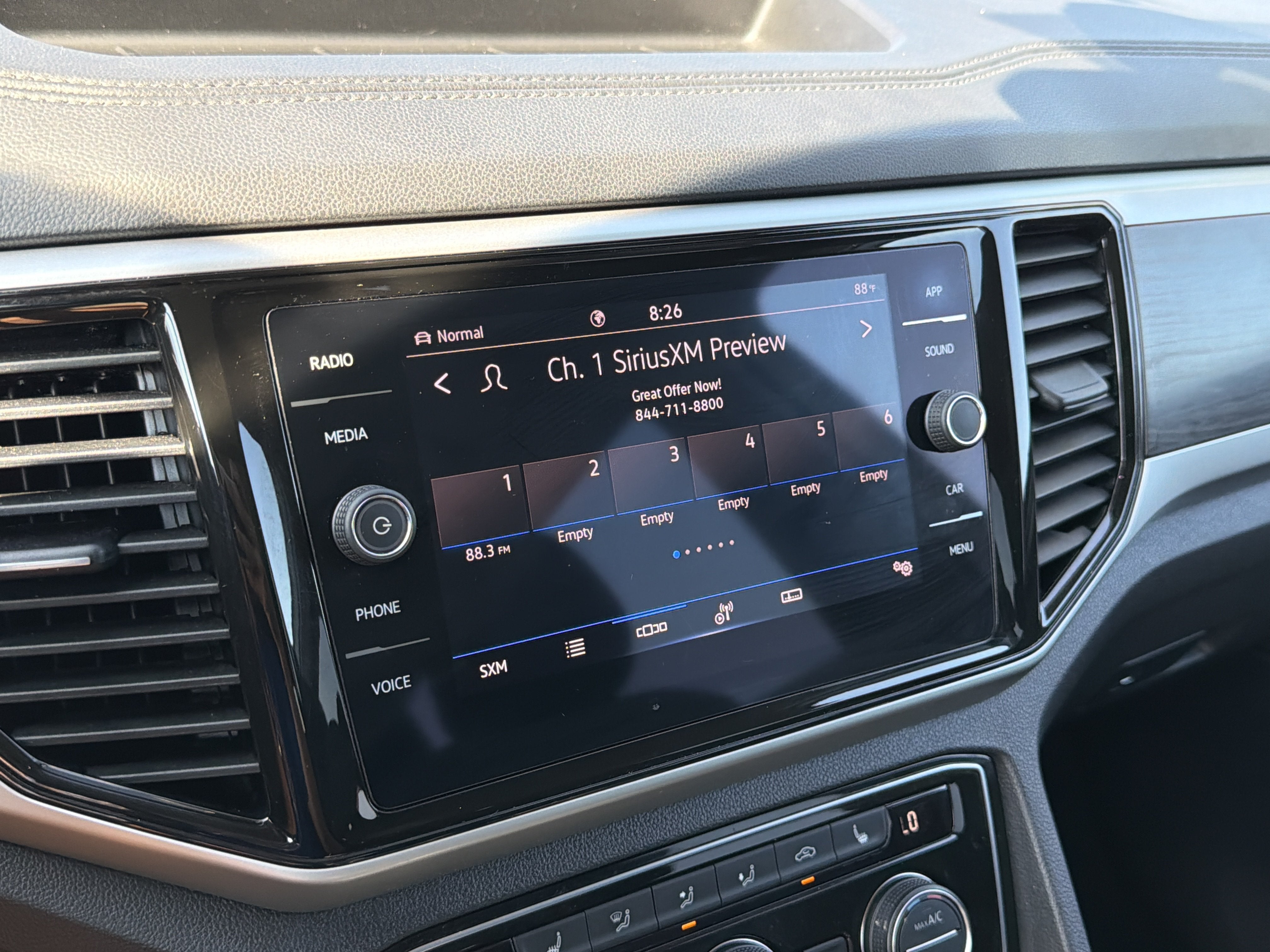 2023 Volkswagen Atlas 3.6L V6 SE w/Technology