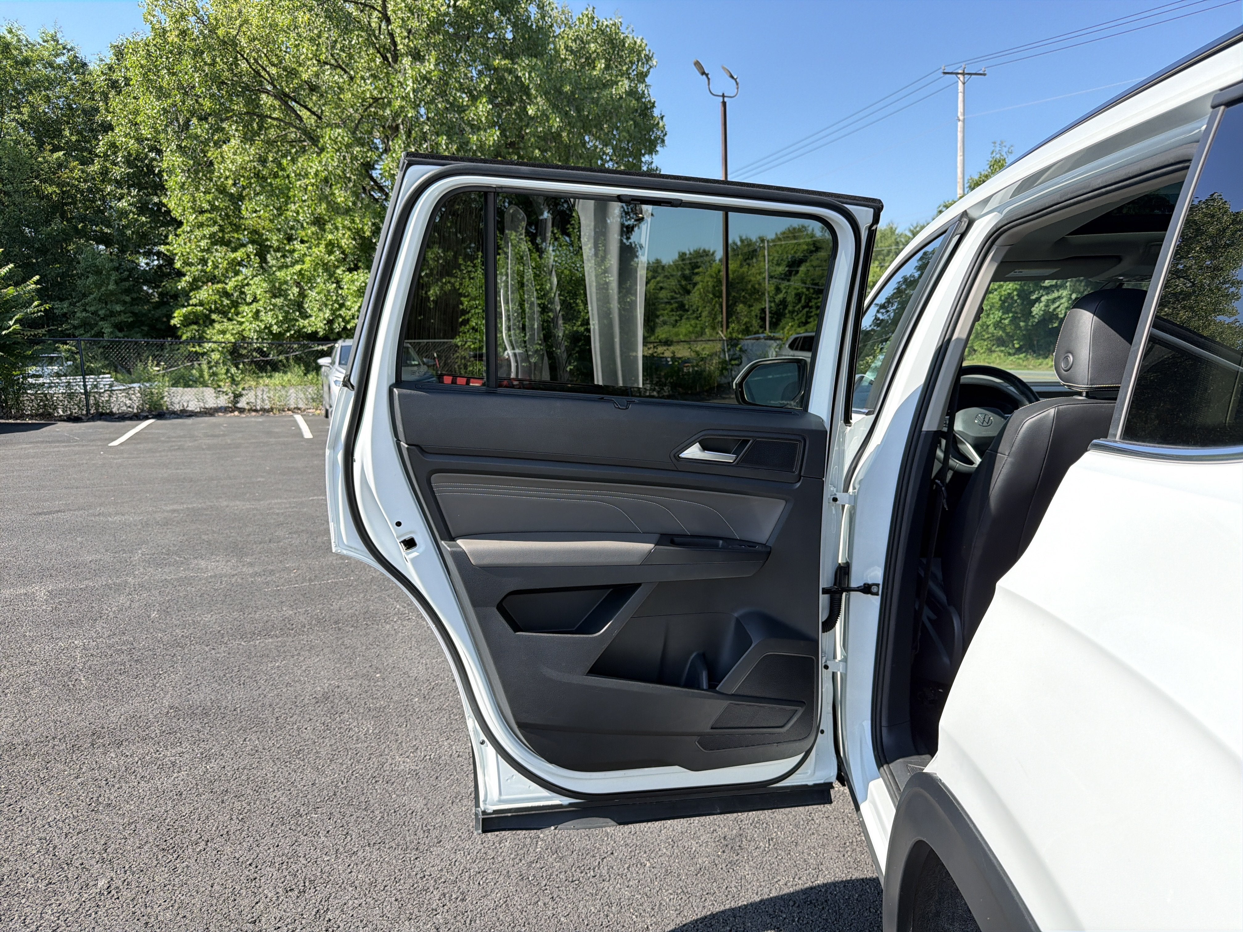 2023 Volkswagen Atlas 3.6L V6 SE w/Technology