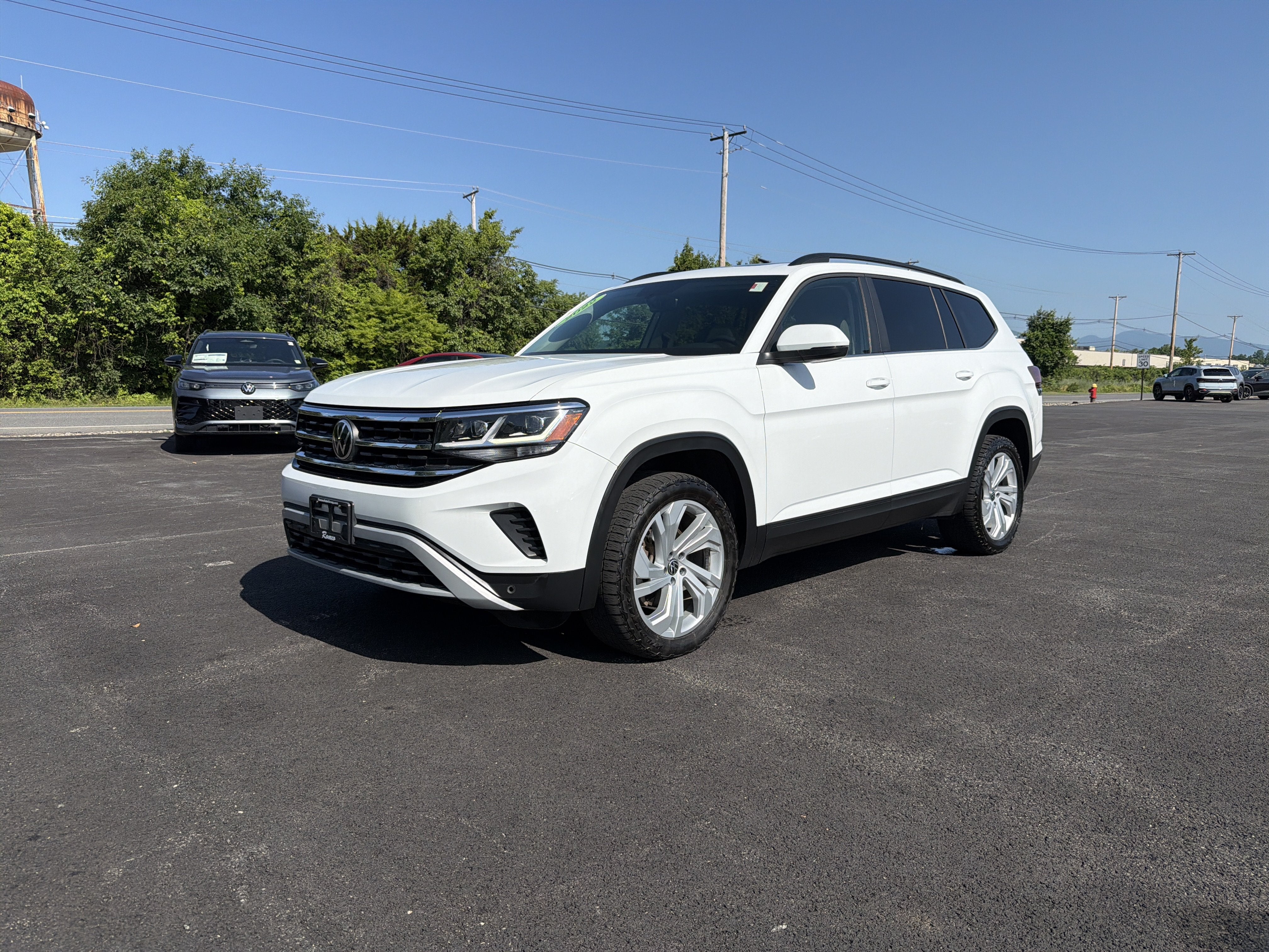 2022 Volkswagen Atlas 3.6L V6 SE w/Technology