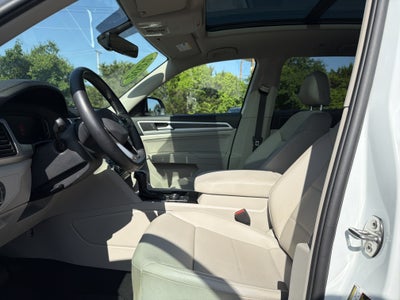 2022 Volkswagen Atlas 3.6L V6 SE w/Technology