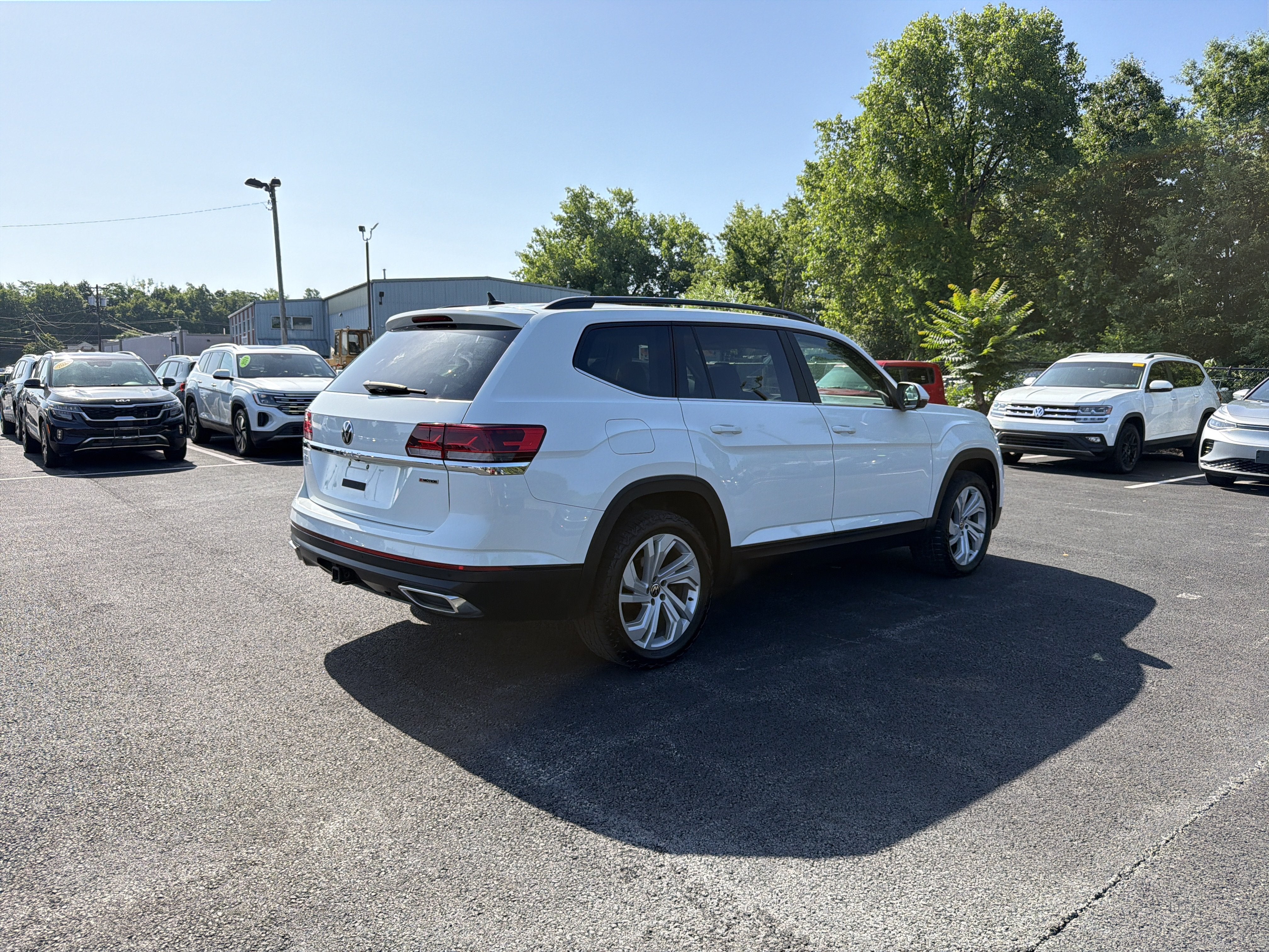 2022 Volkswagen Atlas 3.6L V6 SE w/Technology