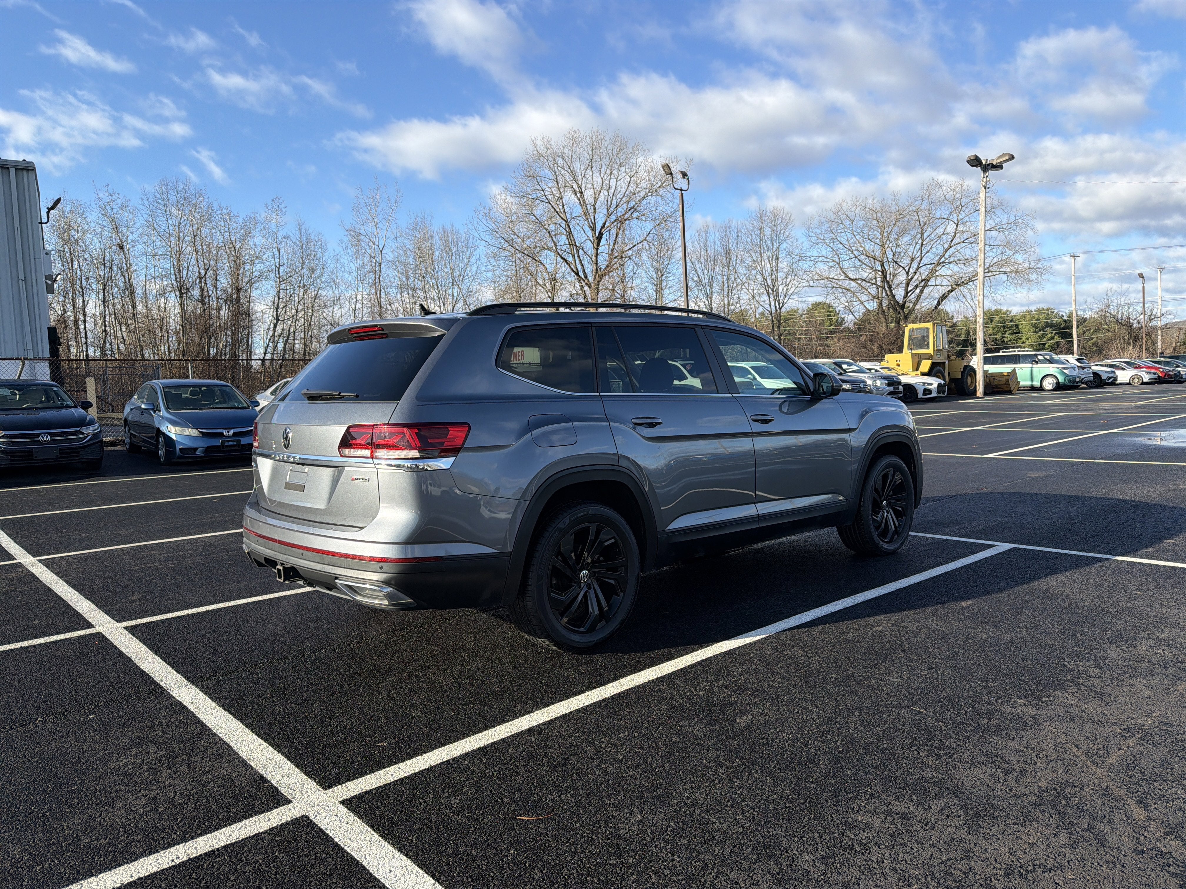 2022 Volkswagen Atlas 3.6L V6 SE w/Technology