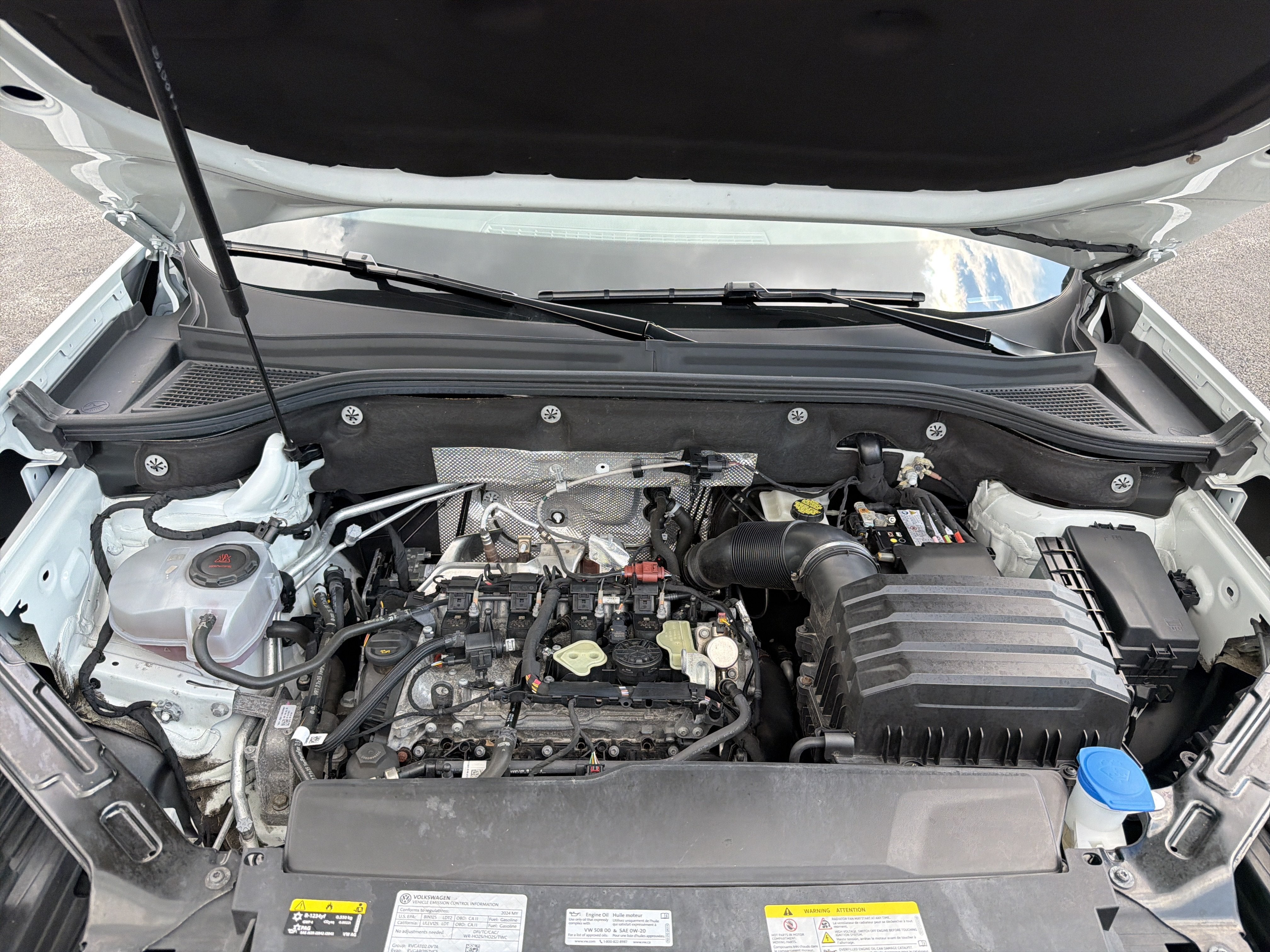 2024 Volkswagen Atlas Cross Sport 2.0T SE