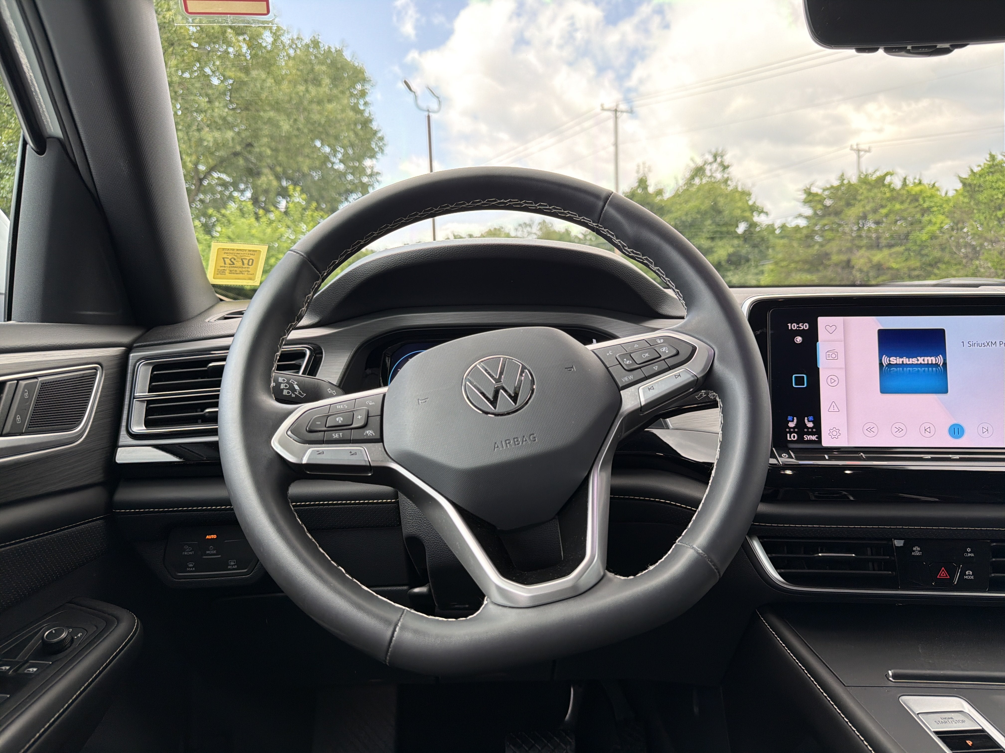 2024 Volkswagen Atlas Cross Sport 2.0T SE