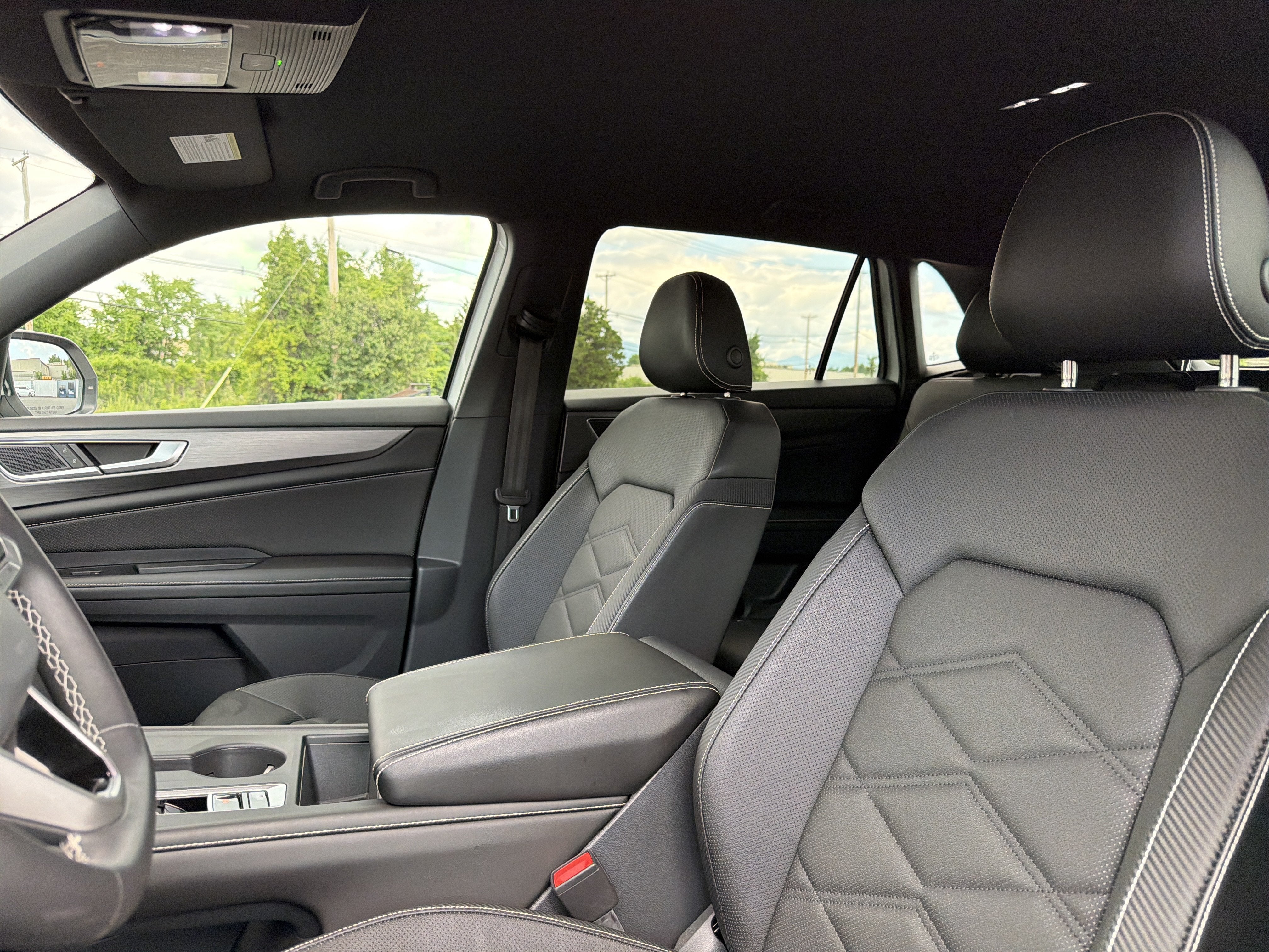 2024 Volkswagen Atlas Cross Sport 2.0T SE