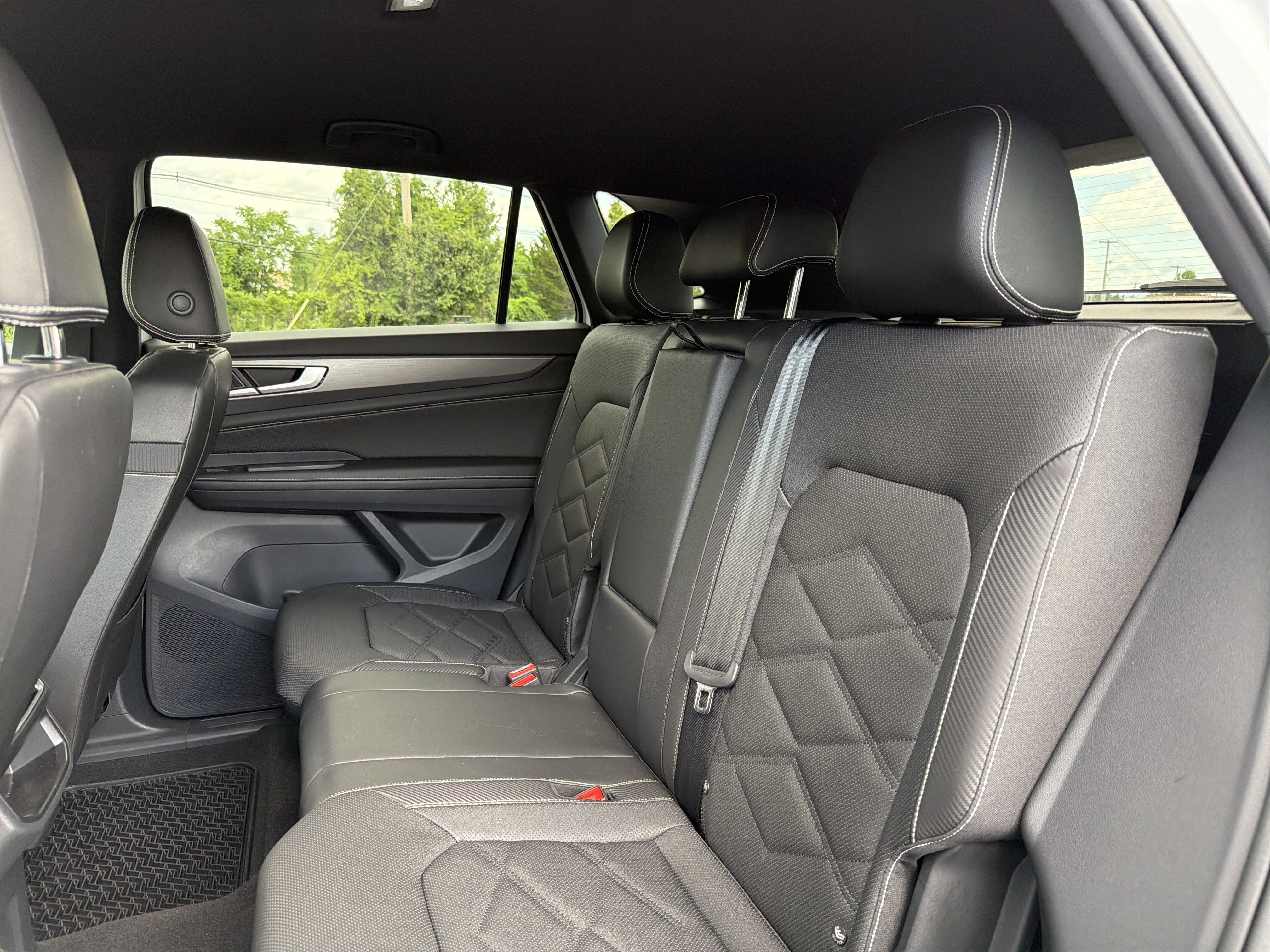 2024 Volkswagen Atlas Cross Sport 2.0T SE