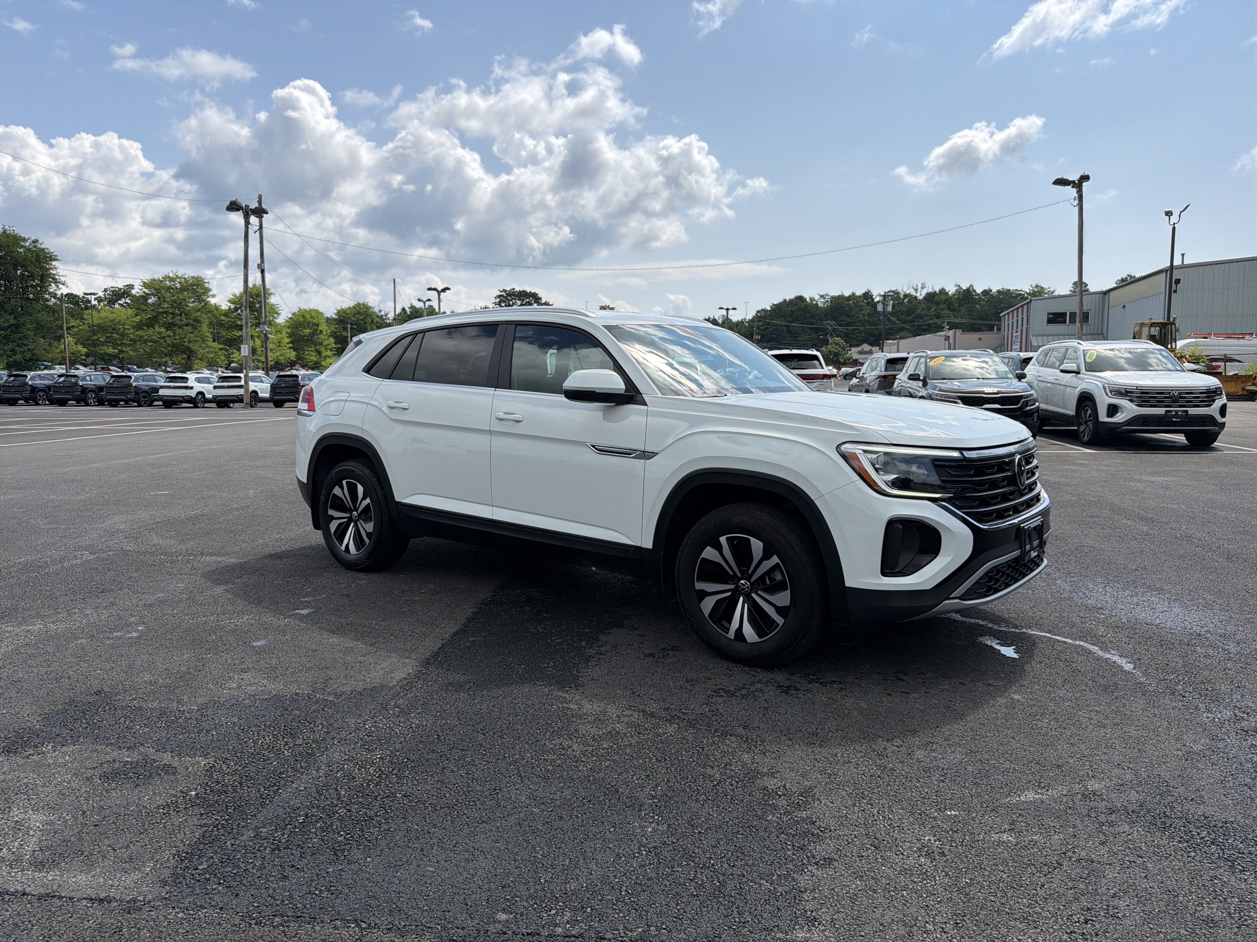 2024 Volkswagen Atlas Cross Sport 2.0T SE