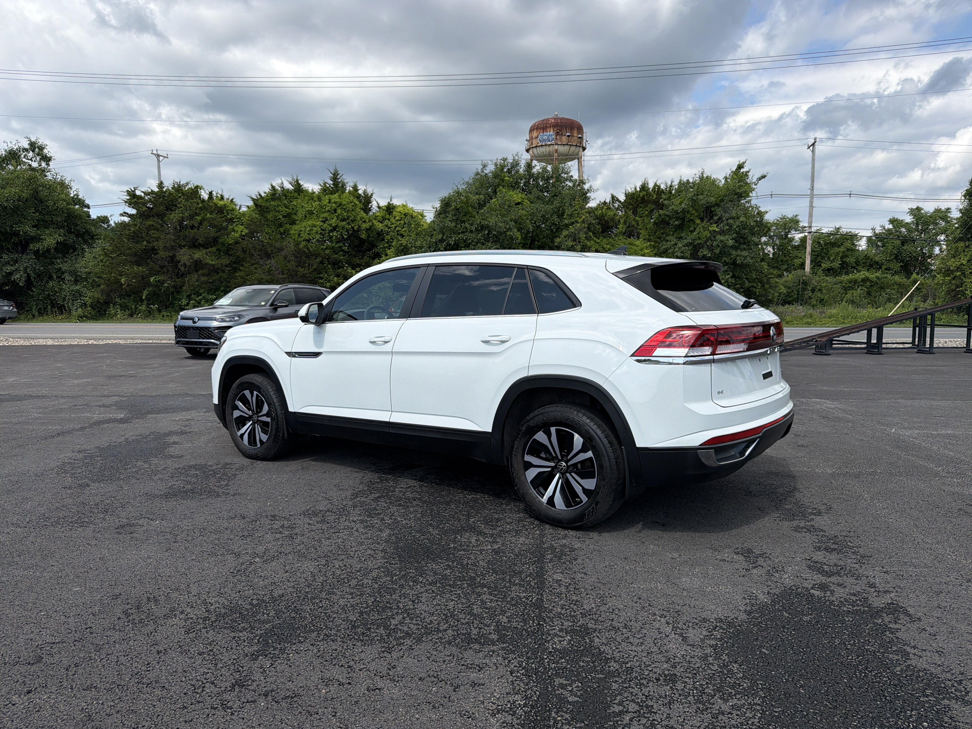 2024 Volkswagen Atlas Cross Sport 2.0T SE