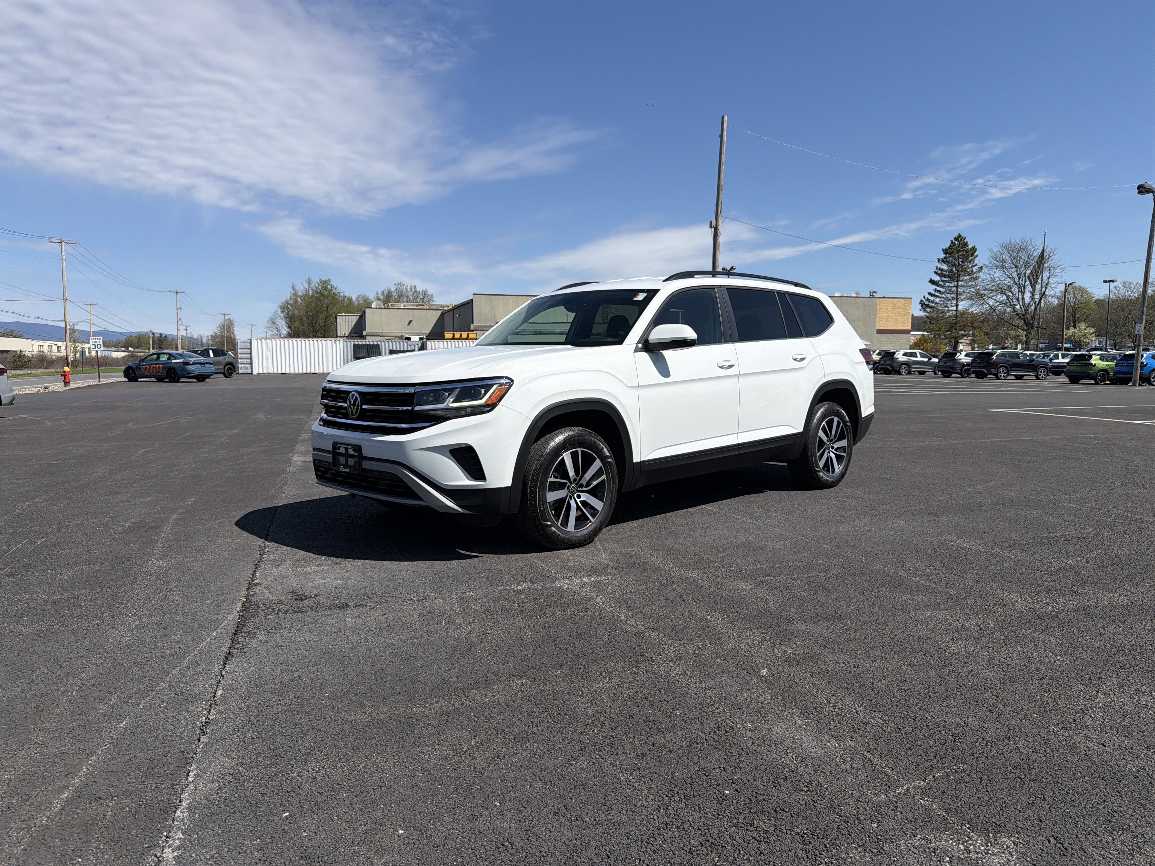 2023 Volkswagen Atlas 2.0T SE