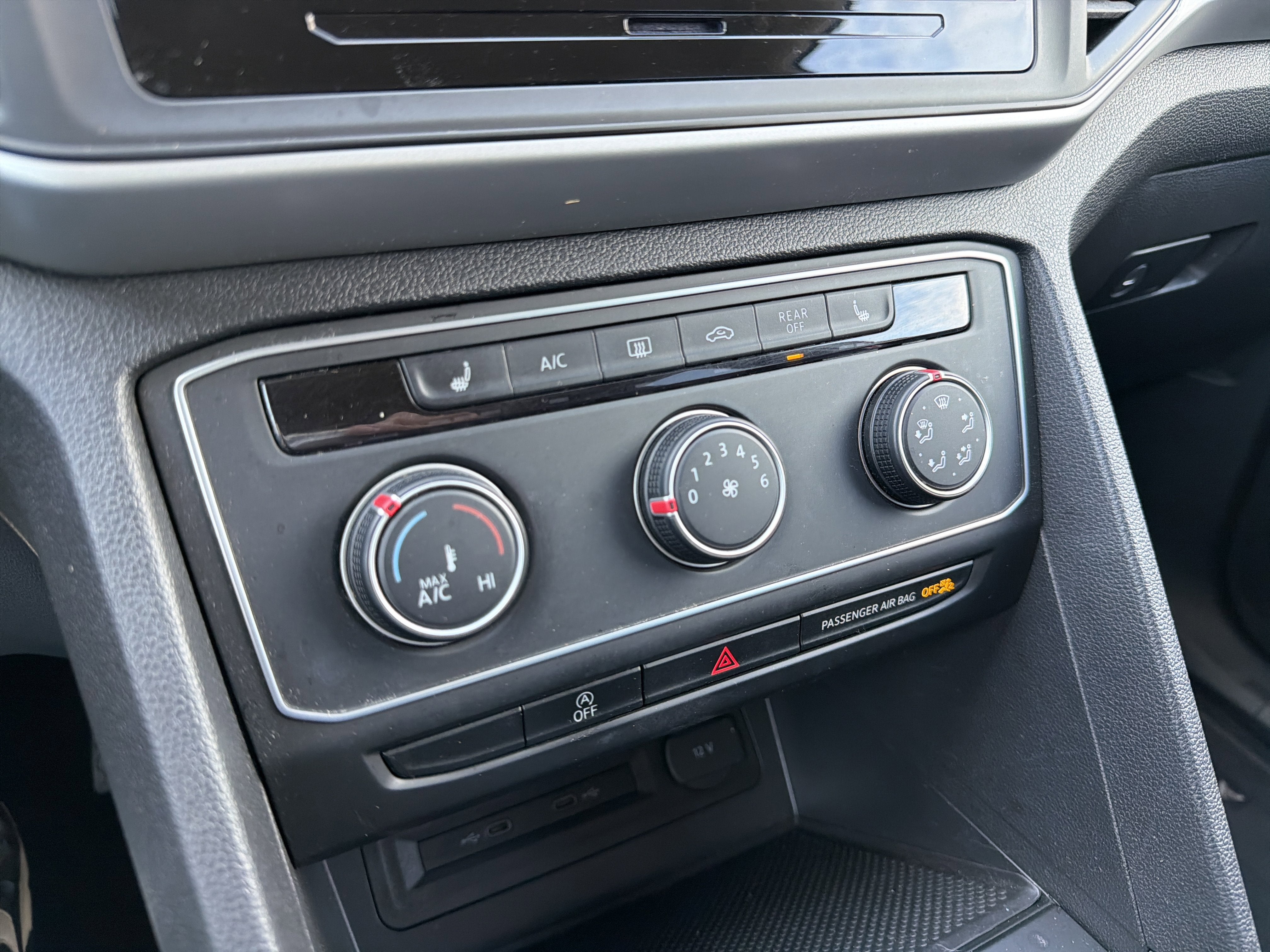 2023 Volkswagen Atlas 2.0T SE