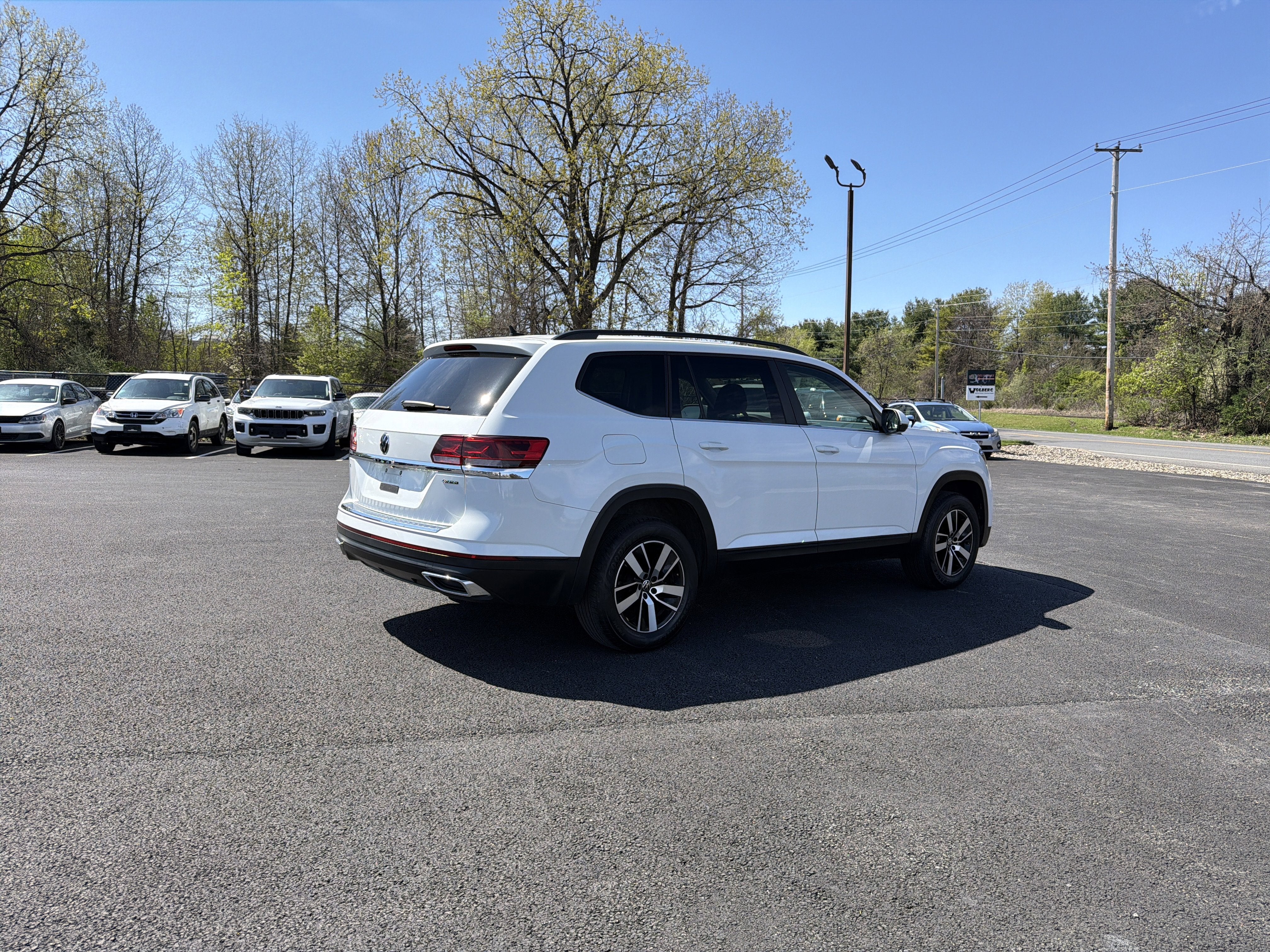 2023 Volkswagen Atlas 2.0T SE