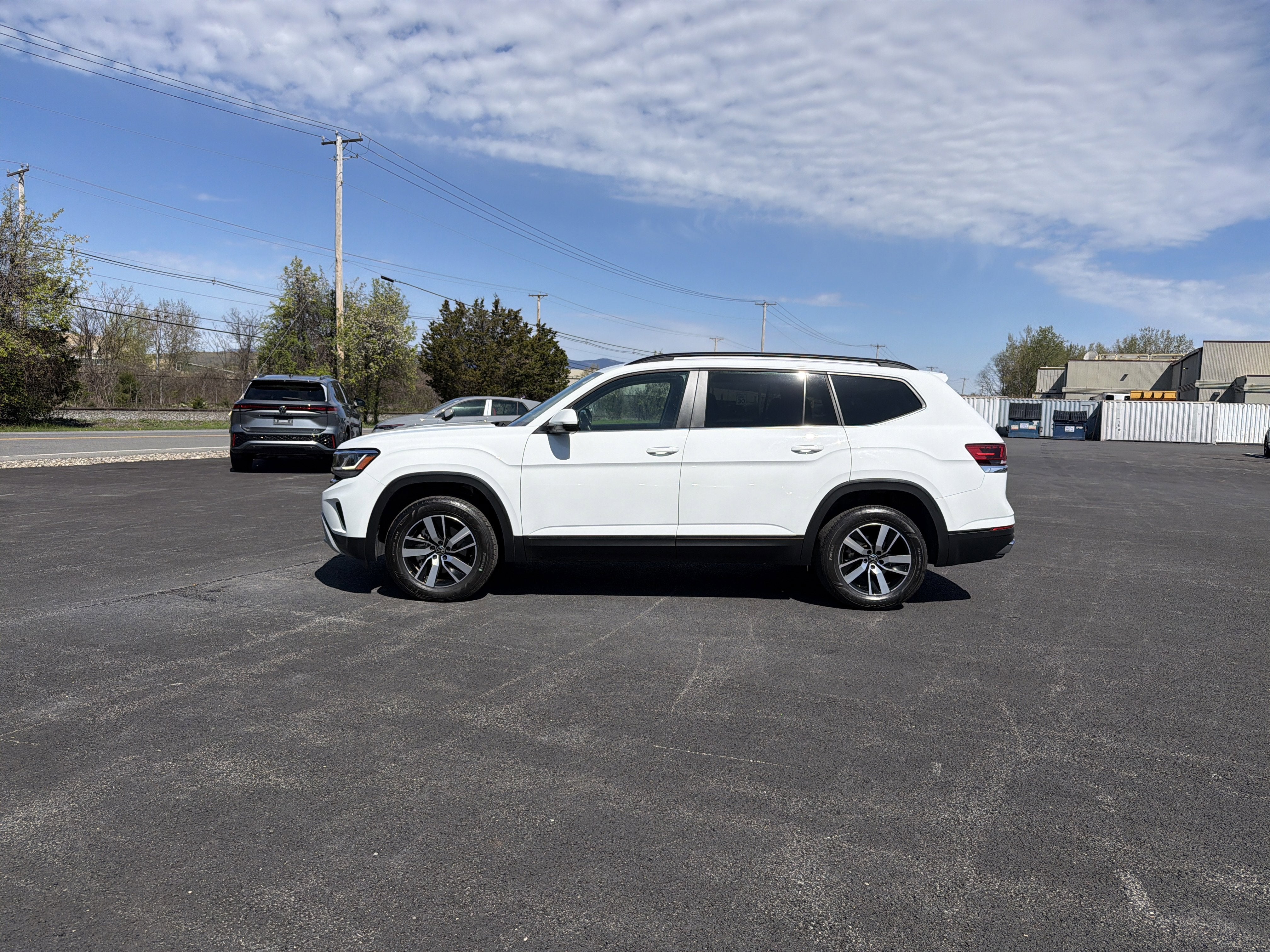 2023 Volkswagen Atlas 2.0T SE