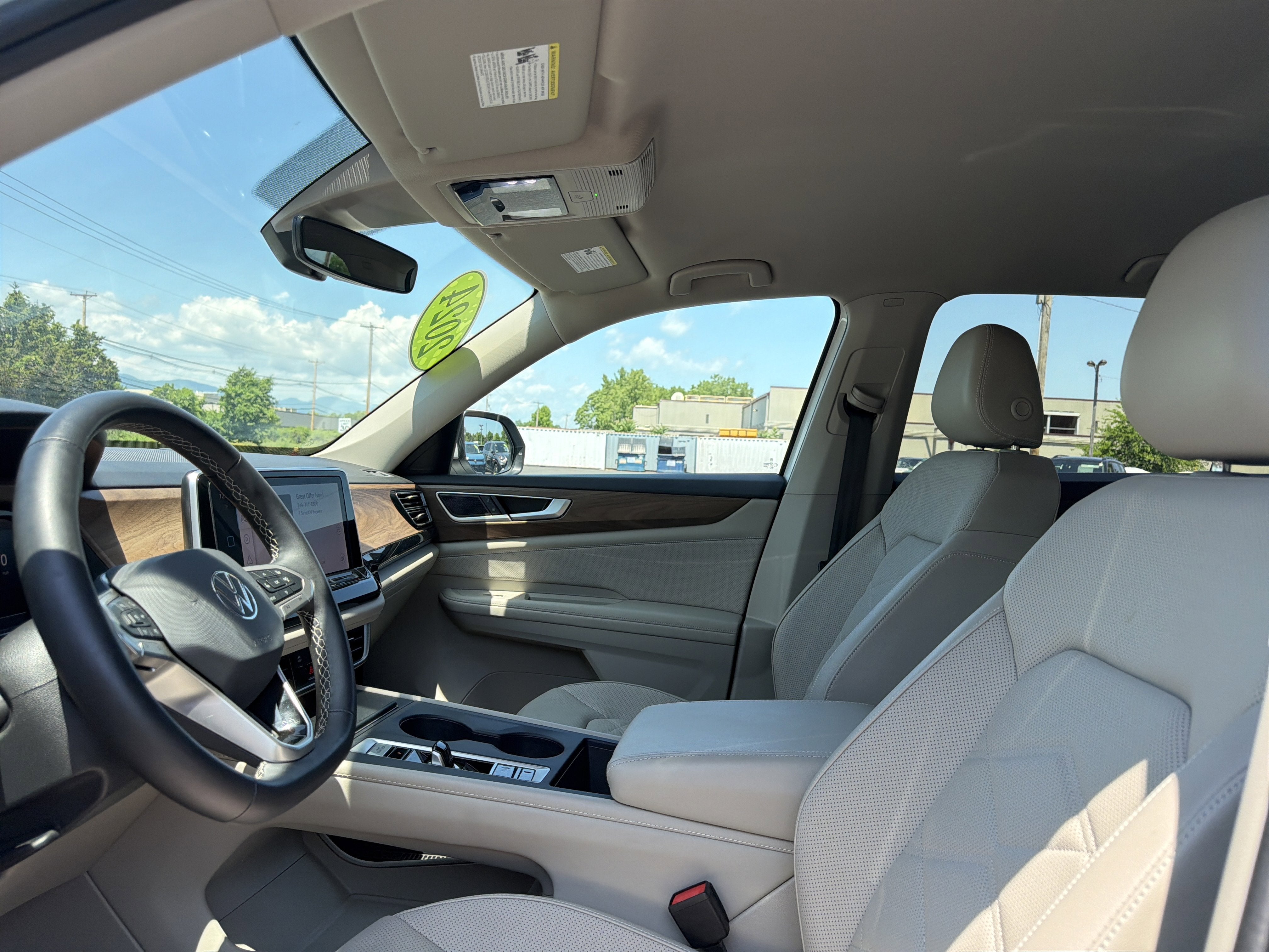 2024 Volkswagen Atlas 2.0T SE