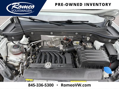 2021 Volkswagen Atlas 3.6L V6 SE w/Technology R-Line