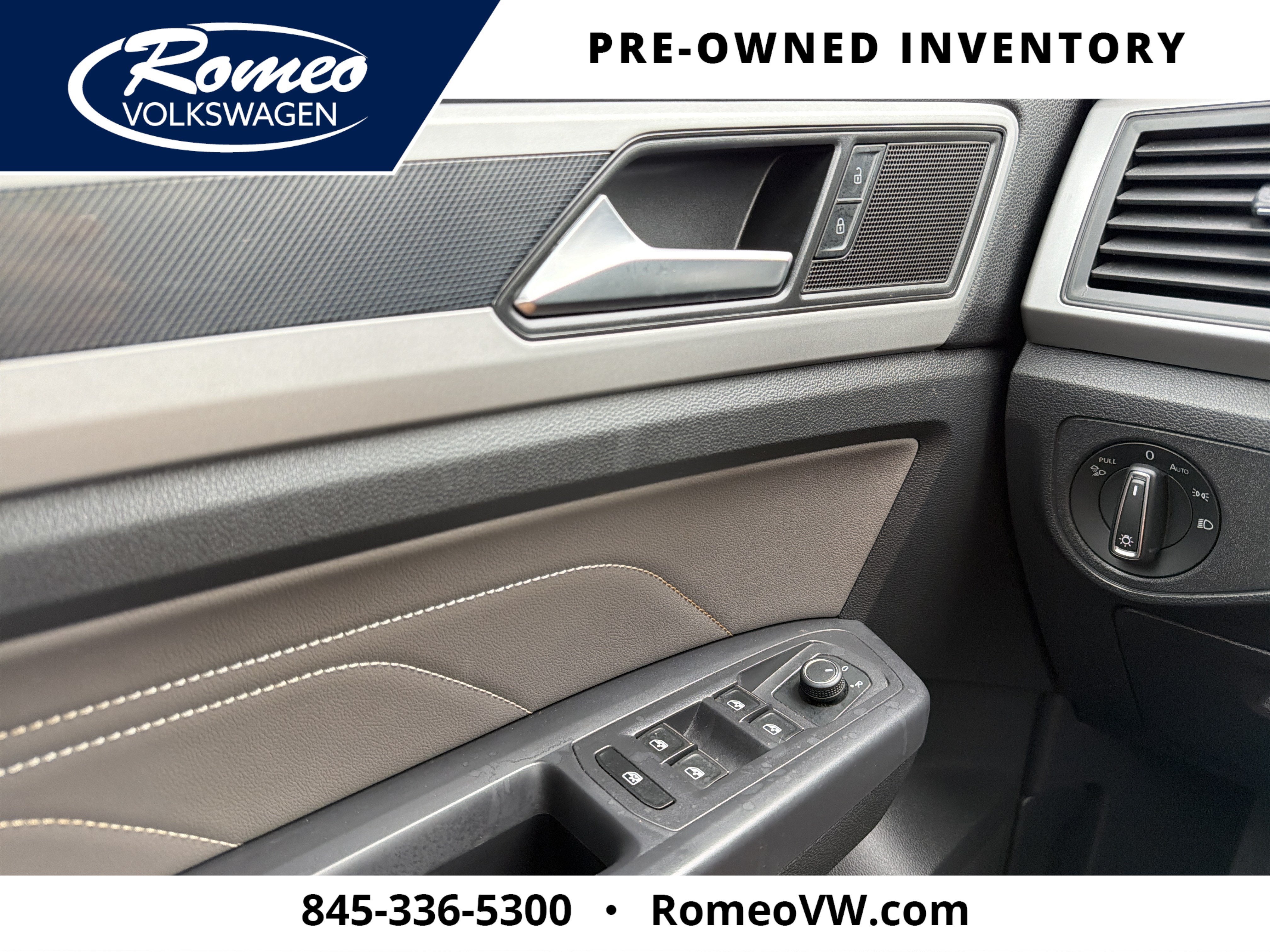2021 Volkswagen Atlas 3.6L V6 SE w/Technology R-Line