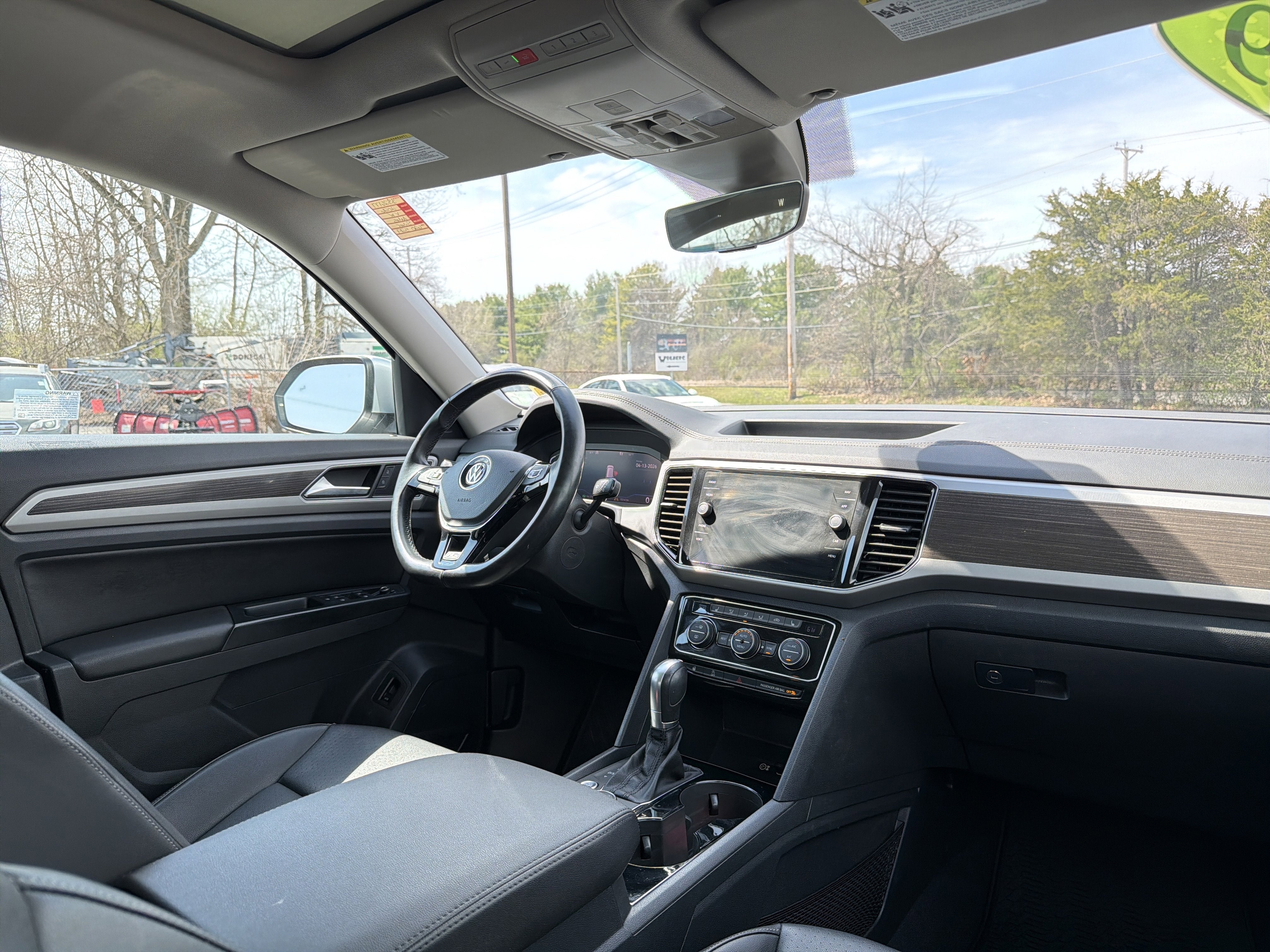 2019 Volkswagen Atlas 3.6L V6 SEL R-Line R-Line