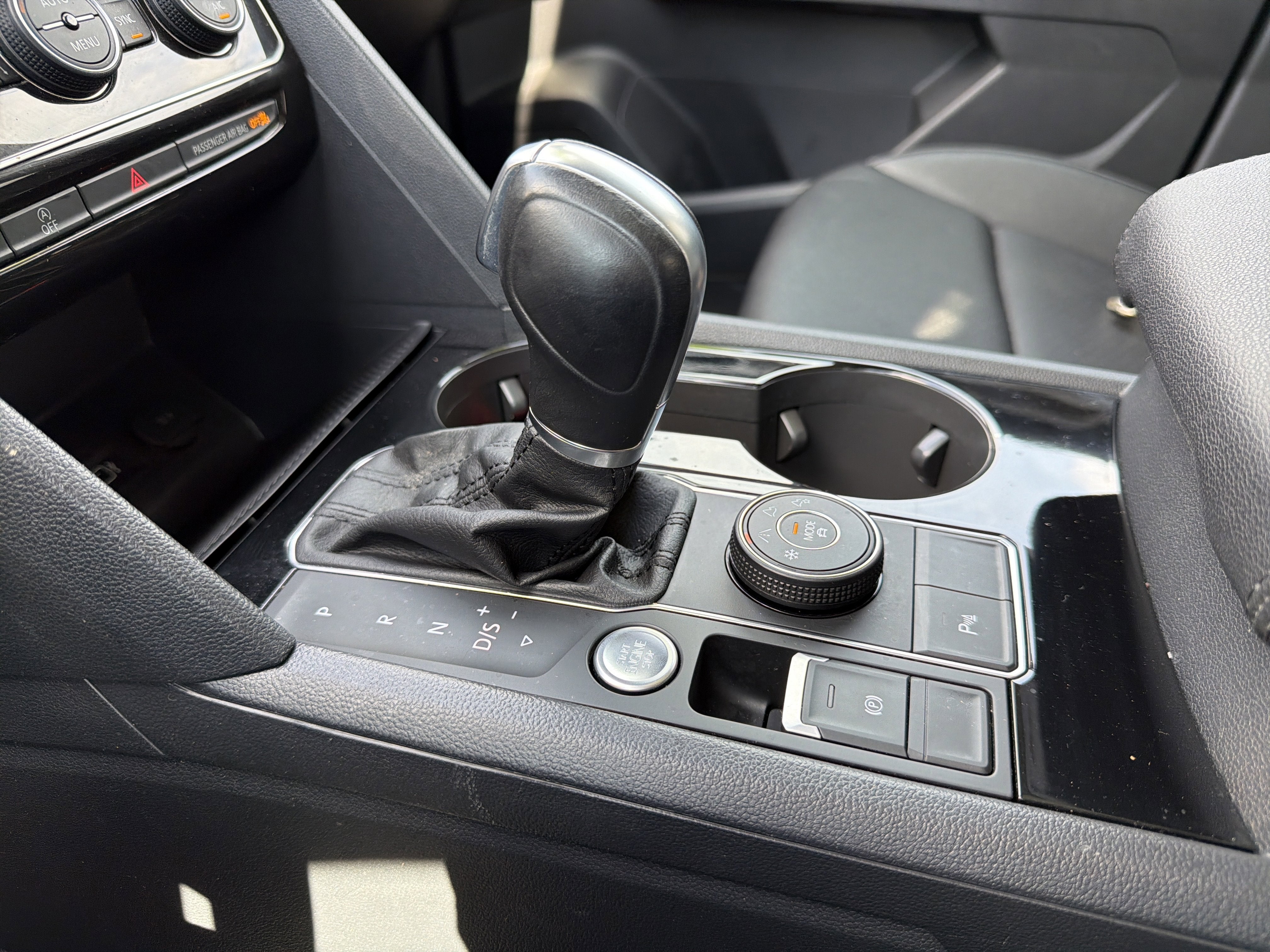 2019 Volkswagen Atlas 3.6L V6 SEL R-Line R-Line