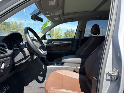 2021 Volkswagen Atlas 3.6L V6 SE w/Technology R-Line