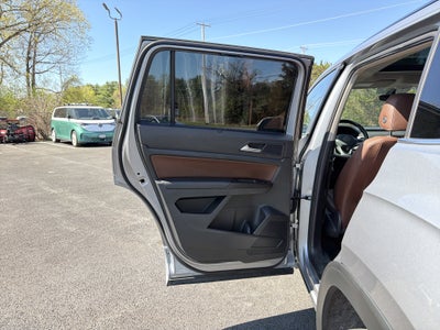 2021 Volkswagen Atlas 3.6L V6 SE w/Technology R-Line