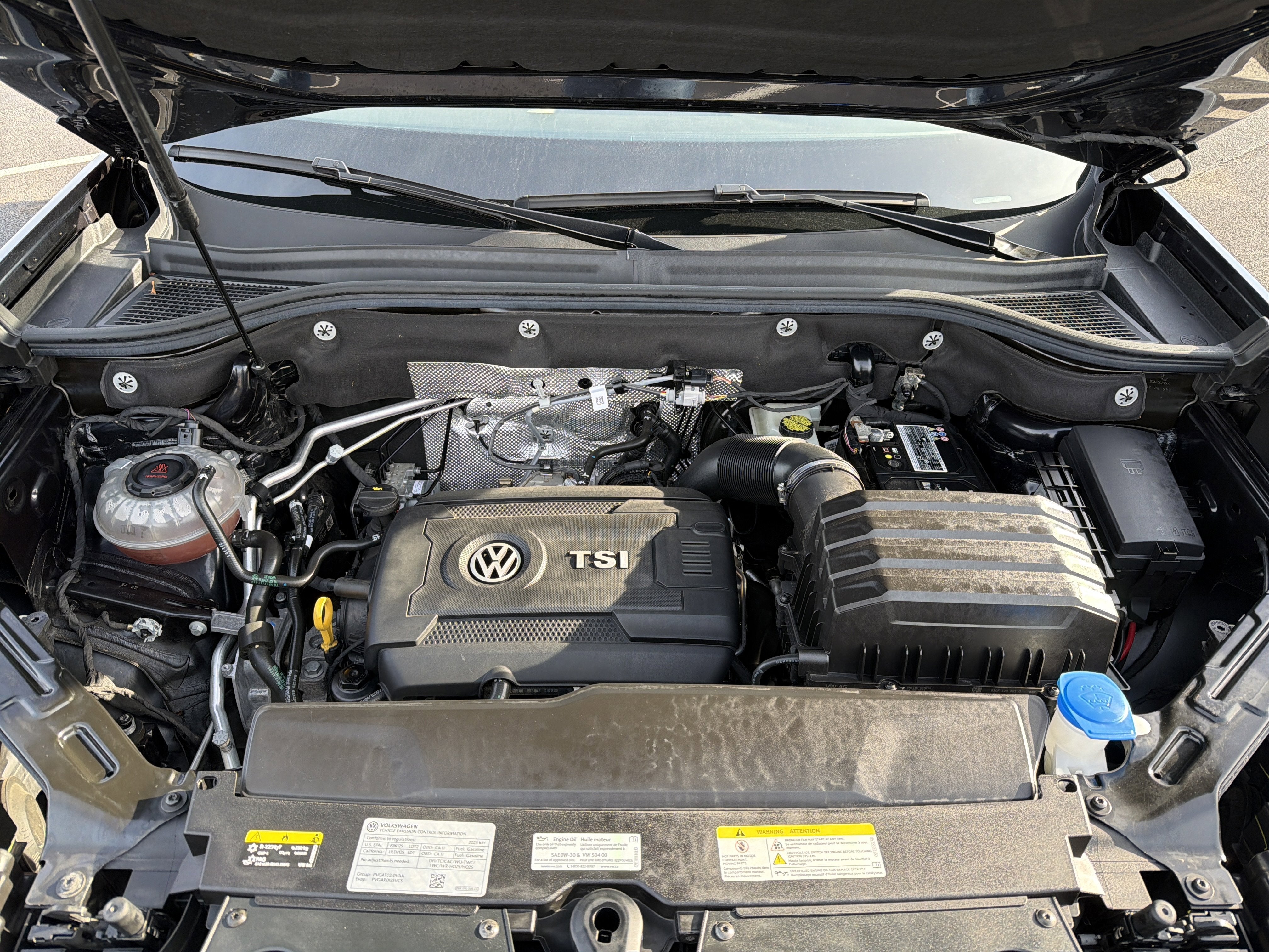 2023 Volkswagen Atlas Cross Sport 2.0T SEL R-Line