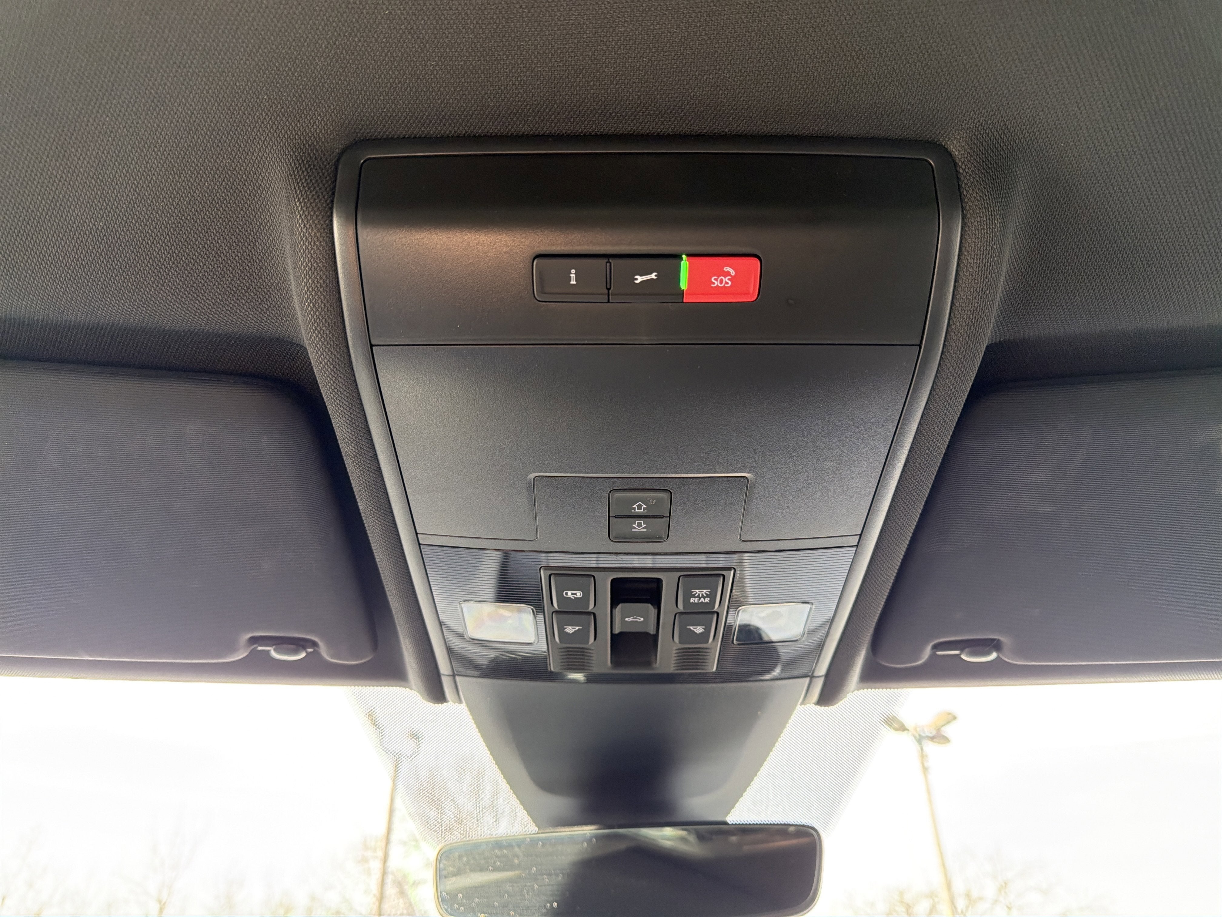 2023 Volkswagen Atlas Cross Sport 2.0T SEL R-Line