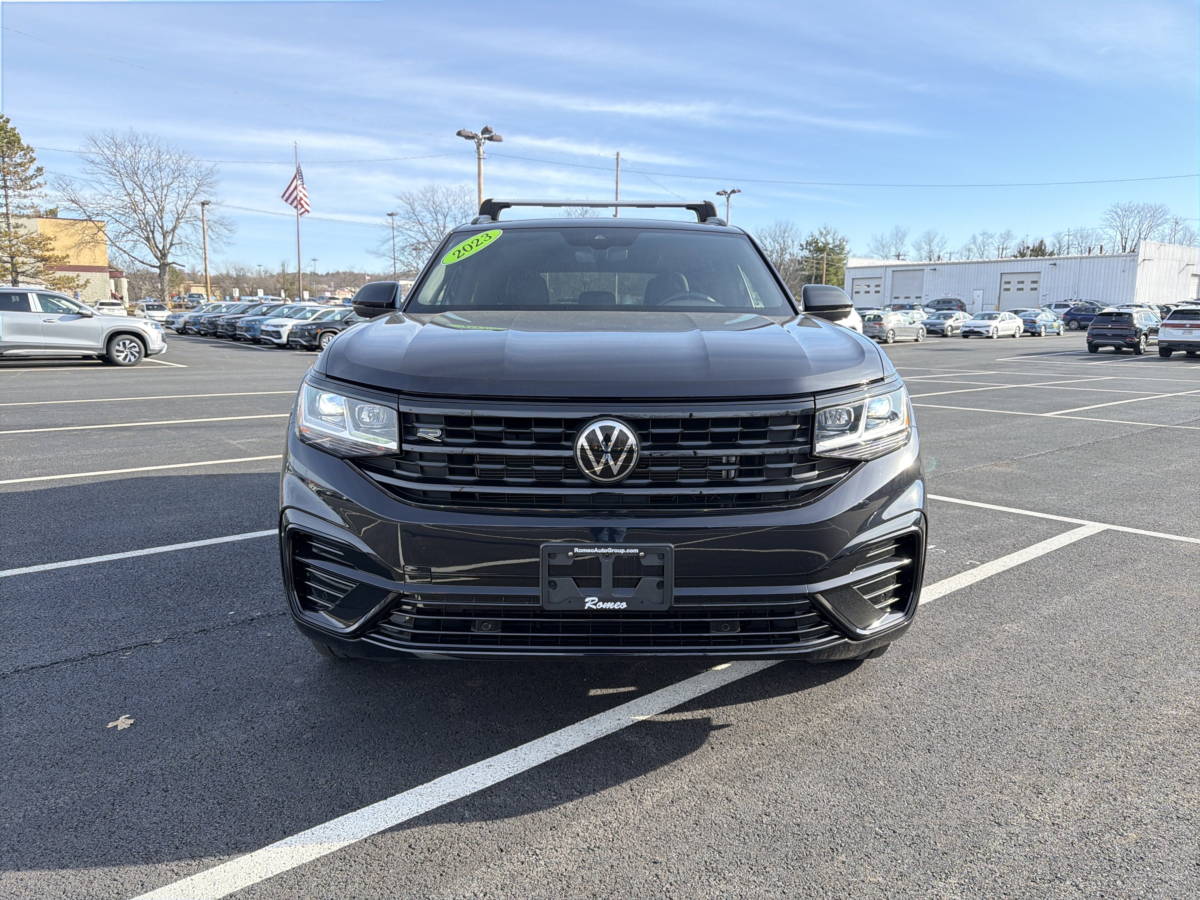 2023 Volkswagen Atlas Cross Sport 2.0T SEL R-Line
