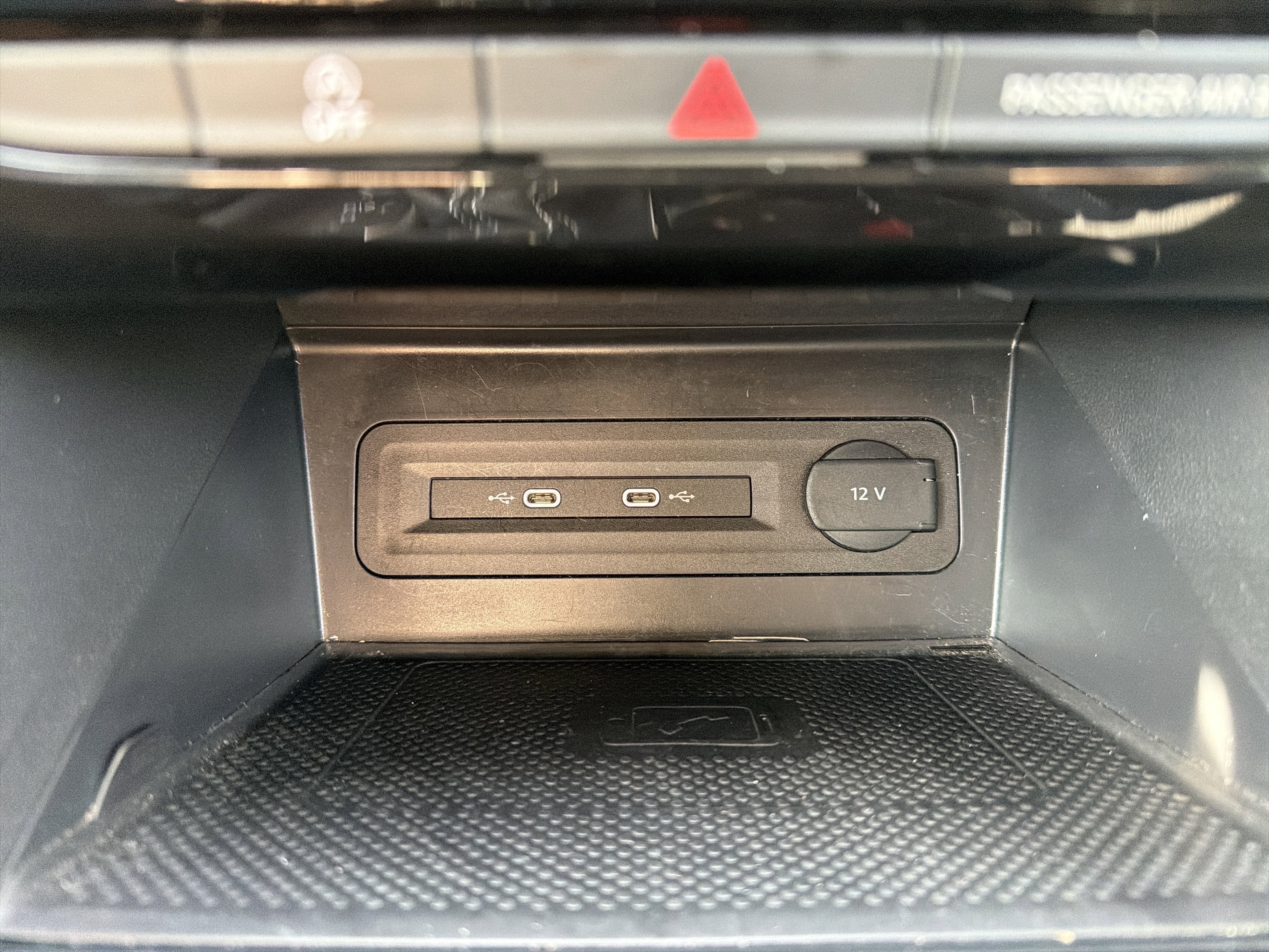 2023 Volkswagen Atlas Cross Sport 2.0T SEL R-Line