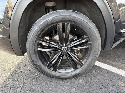 2023 Volkswagen Atlas Cross Sport 2.0T SEL R-Line