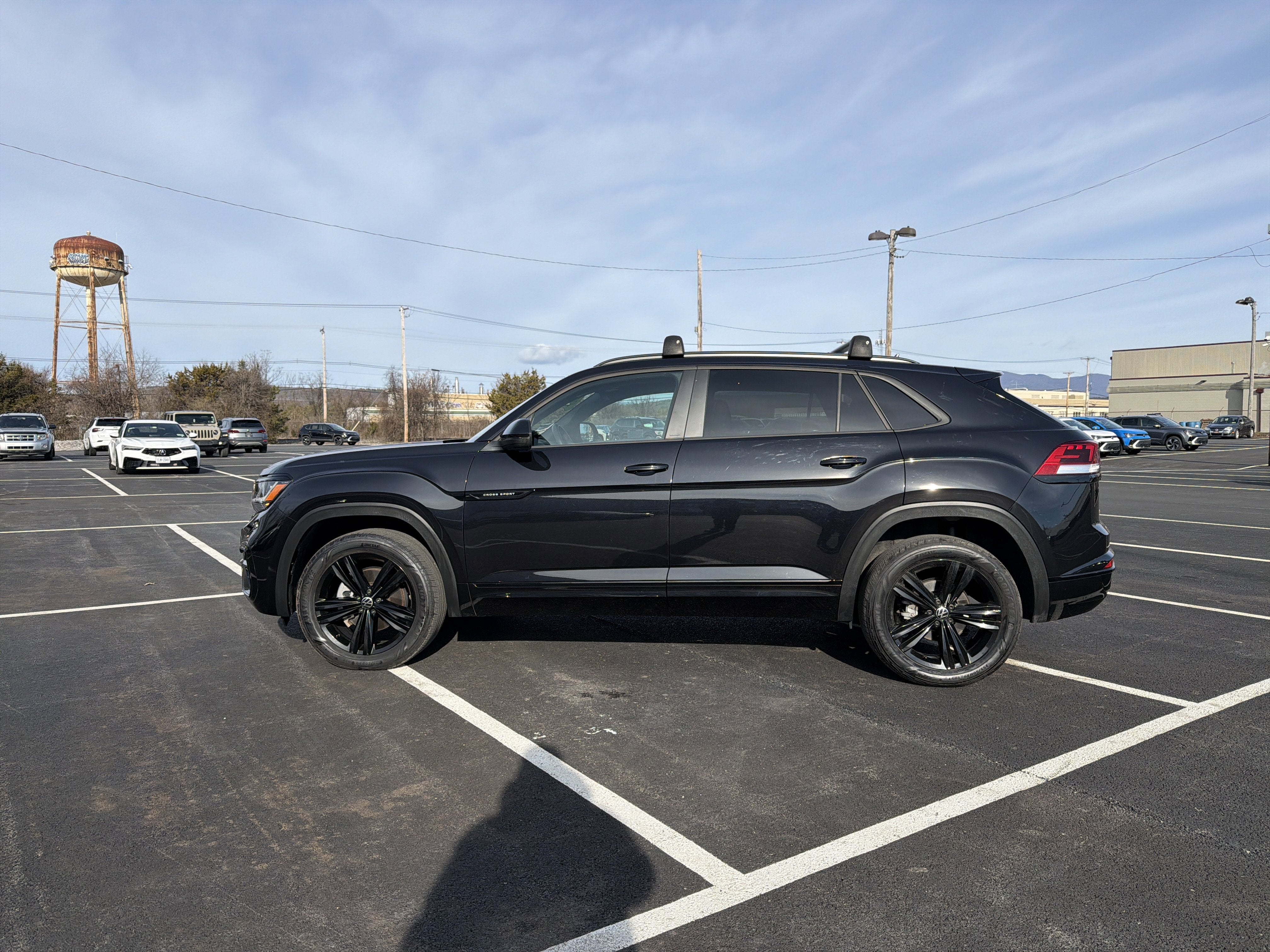 2023 Volkswagen Atlas Cross Sport 2.0T SEL R-Line