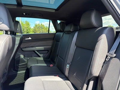 2023 Volkswagen Atlas Cross Sport 3.6L V6 SEL R-Line