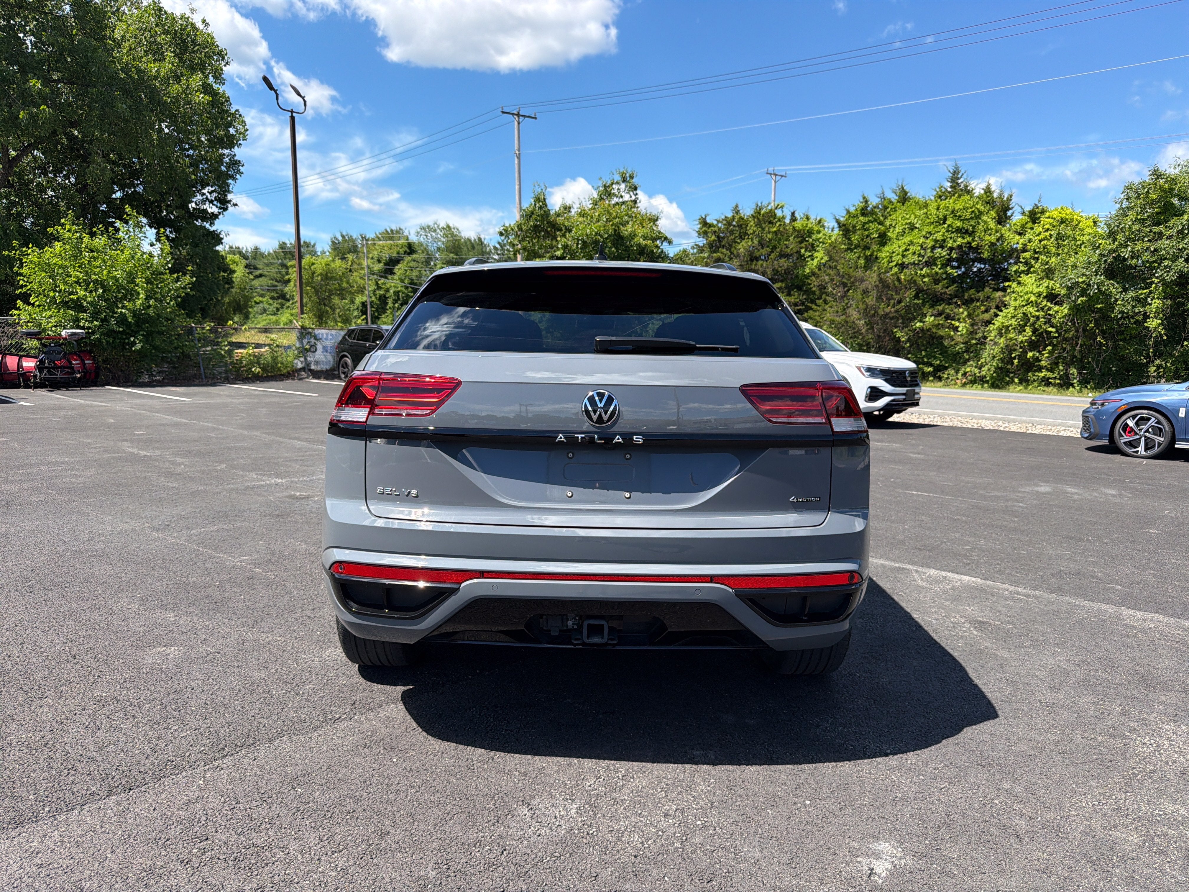 2023 Volkswagen Atlas Cross Sport 3.6L V6 SEL R-Line