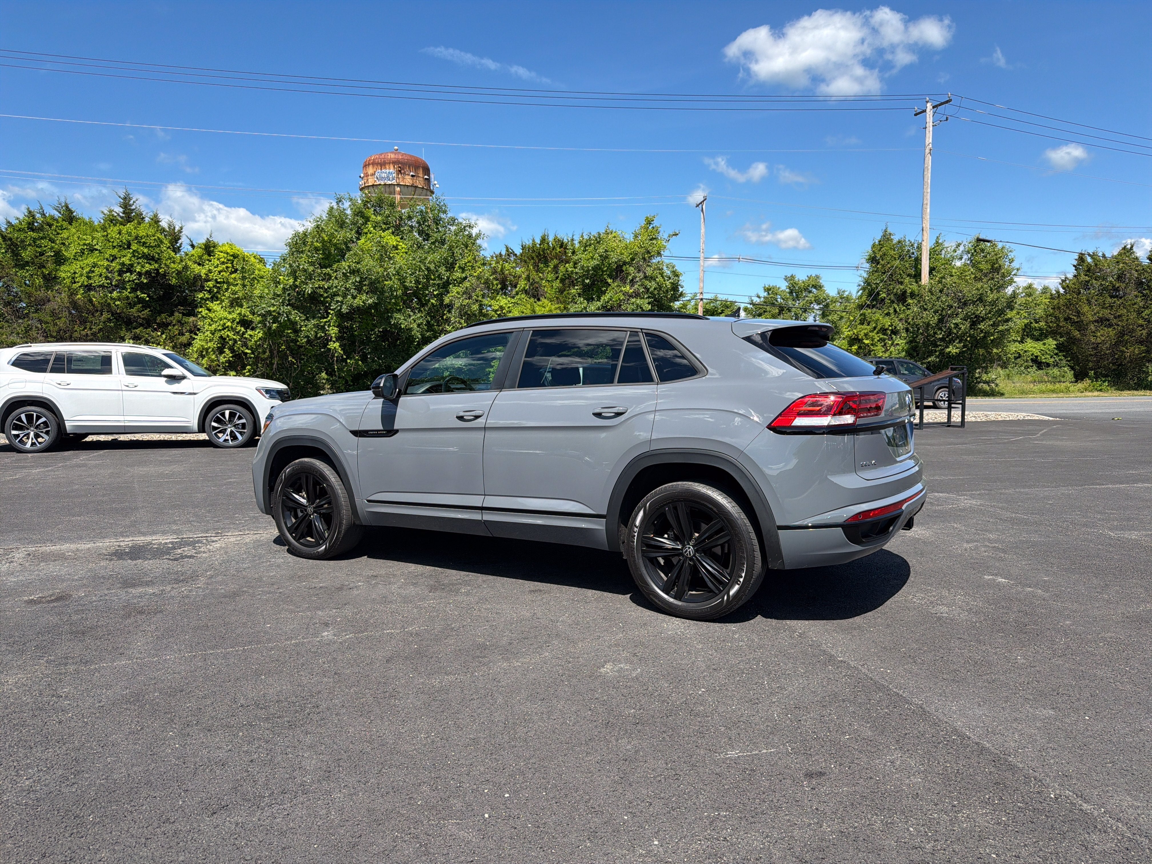 2023 Volkswagen Atlas Cross Sport 3.6L V6 SEL R-Line