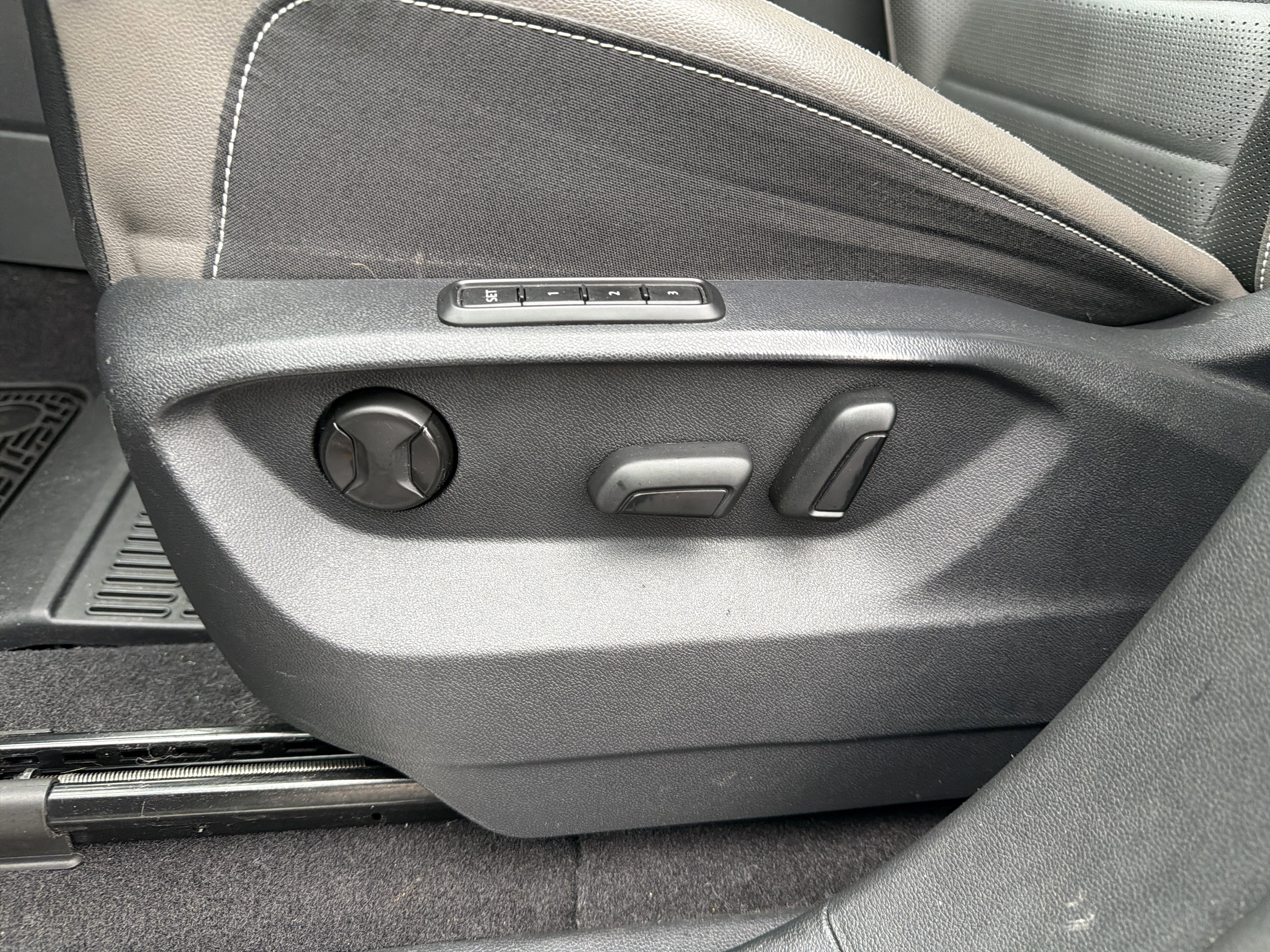 2021 Volkswagen Atlas SEL Premium