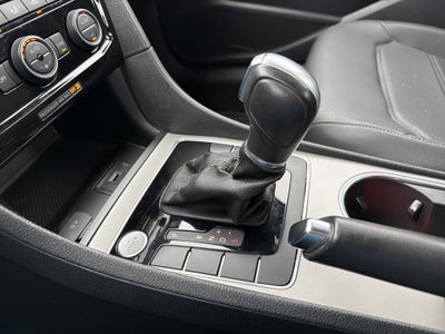 2020 Volkswagen Passat 2.0T R-Line