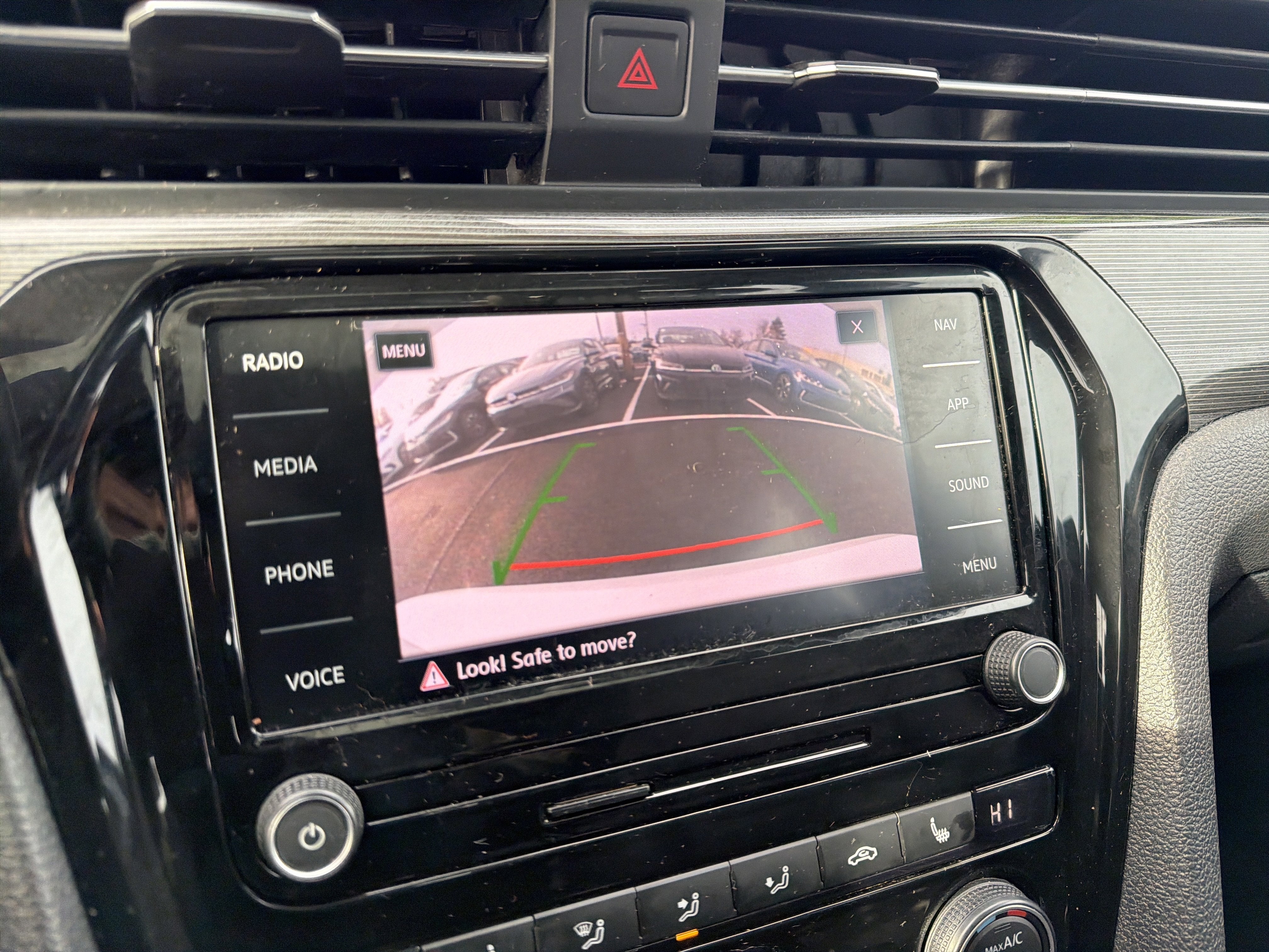 2021 Volkswagen Passat 2.0T R-Line