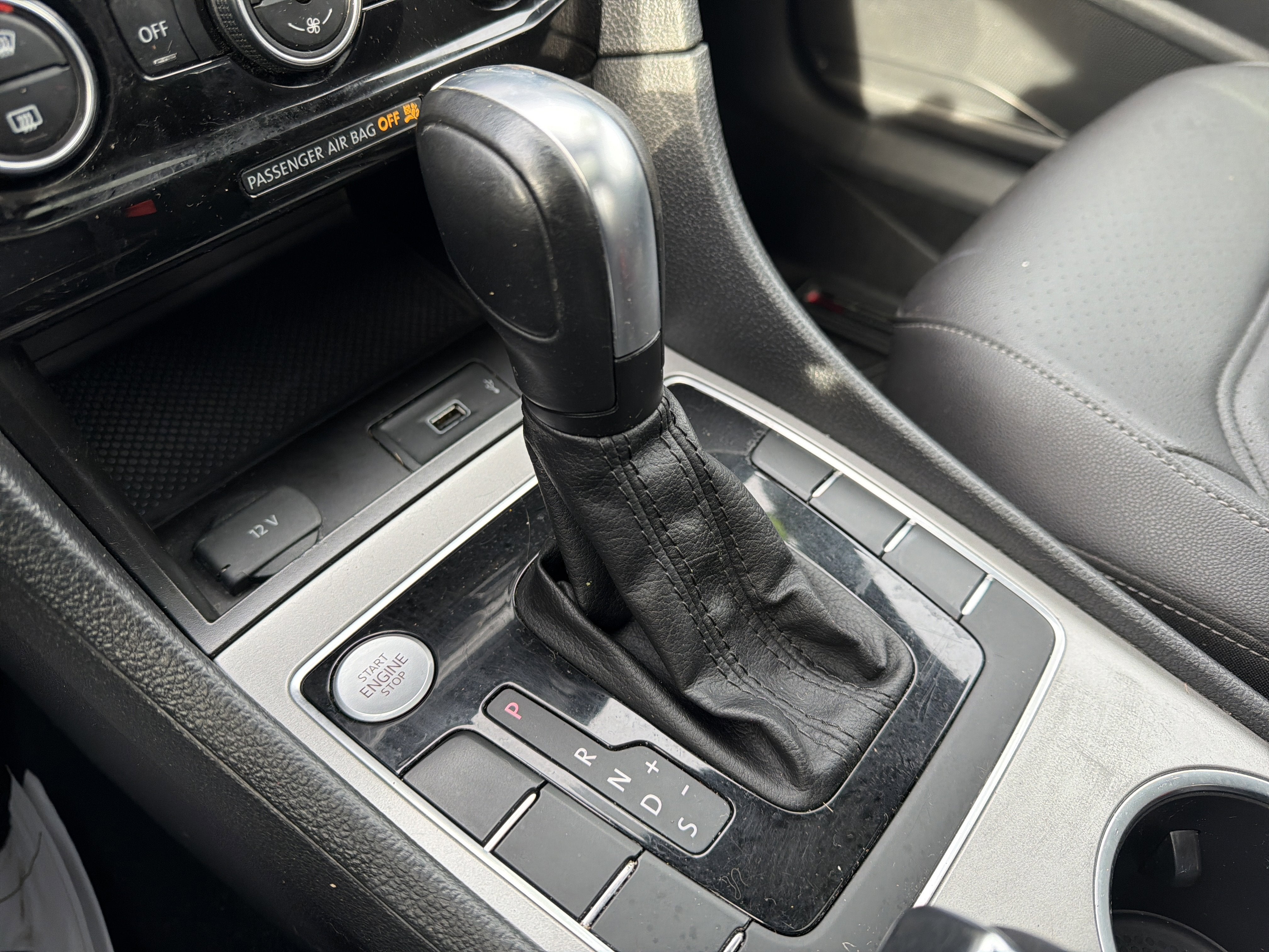 2021 Volkswagen Passat 2.0T R-Line