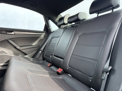 2021 Volkswagen Passat 2.0T R-Line