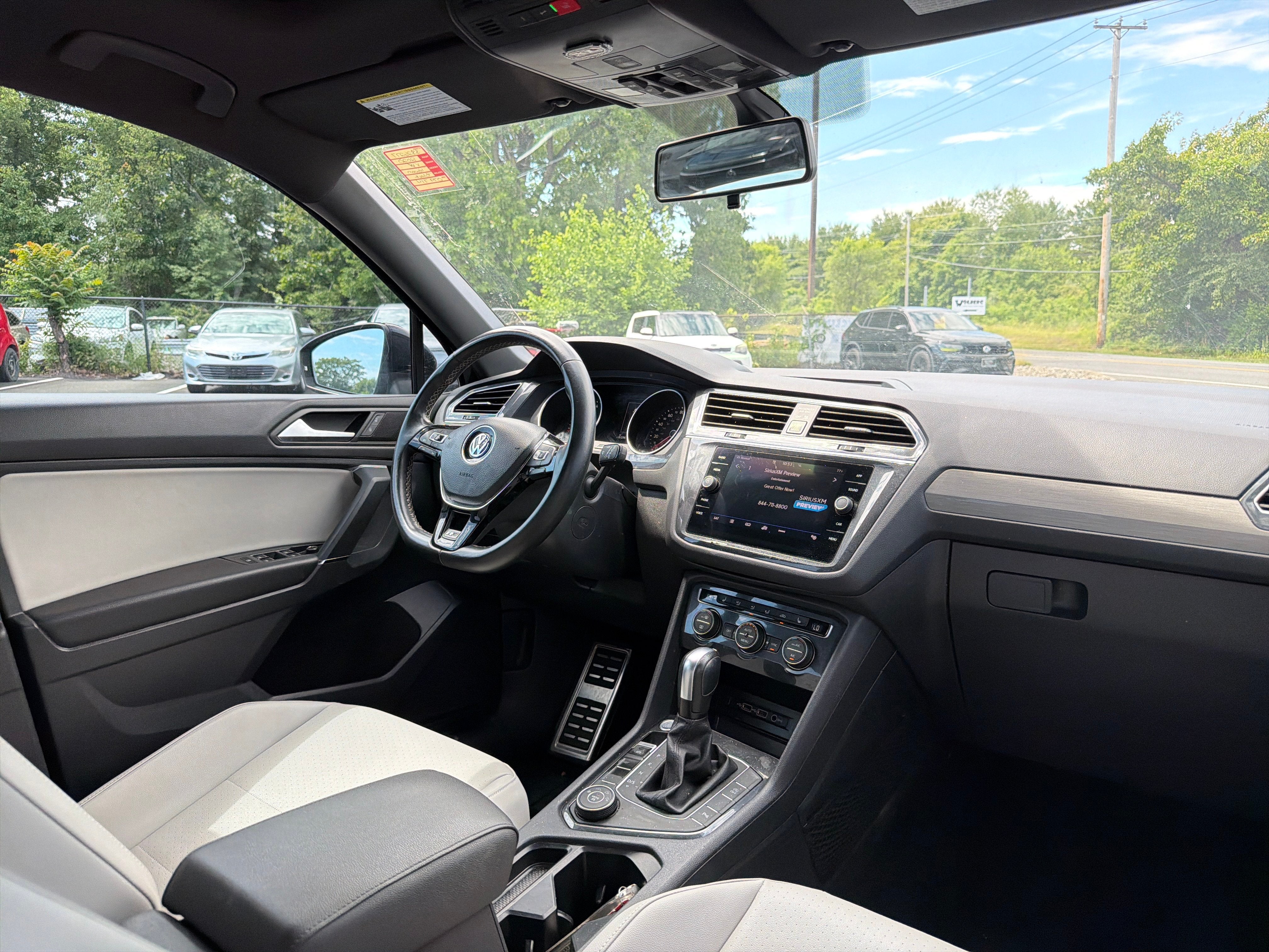 2020 Volkswagen Tiguan 2.0T SE R-Line Black 4Motion
