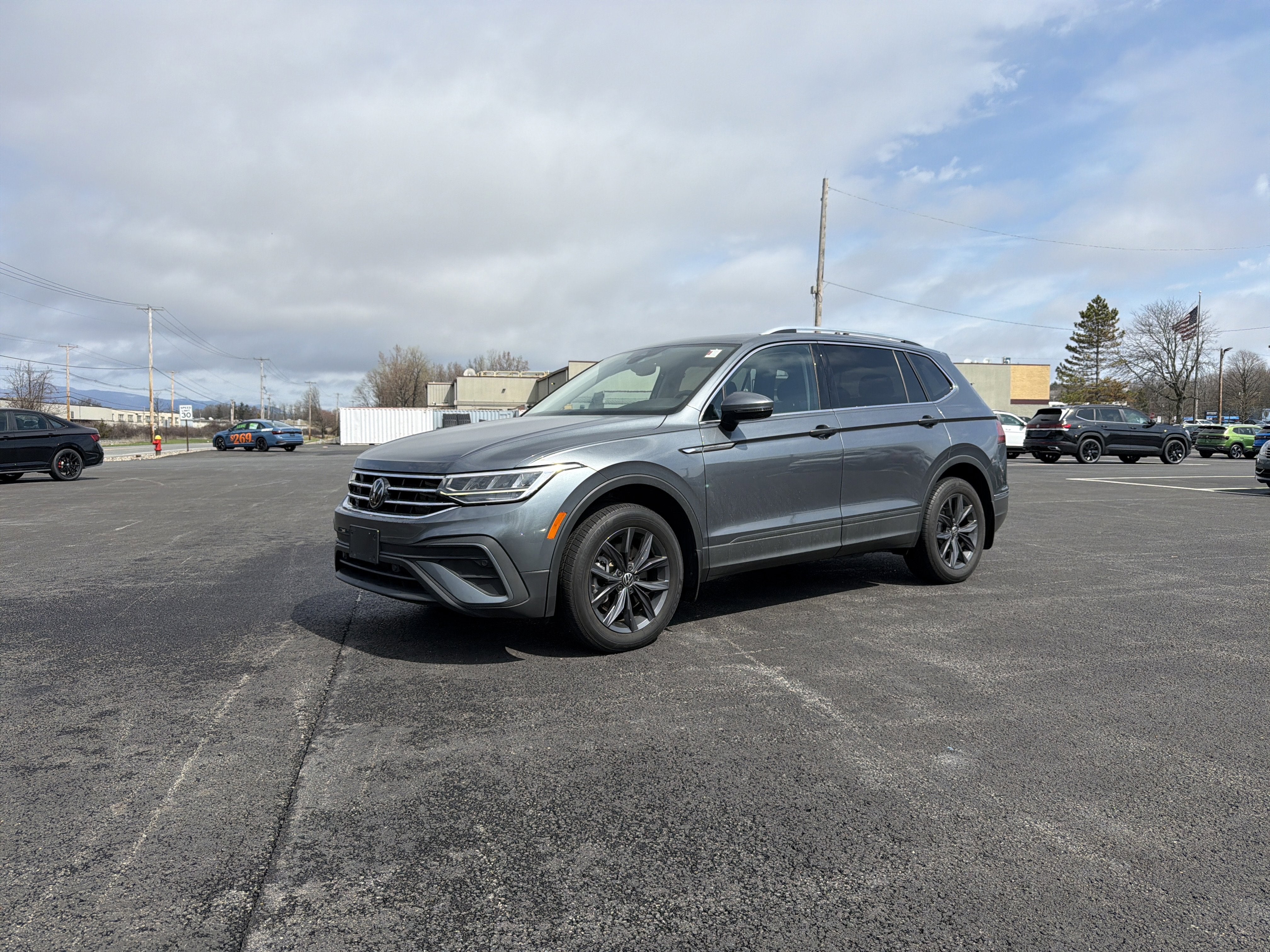 2022 Volkswagen Tiguan 2.0T SE