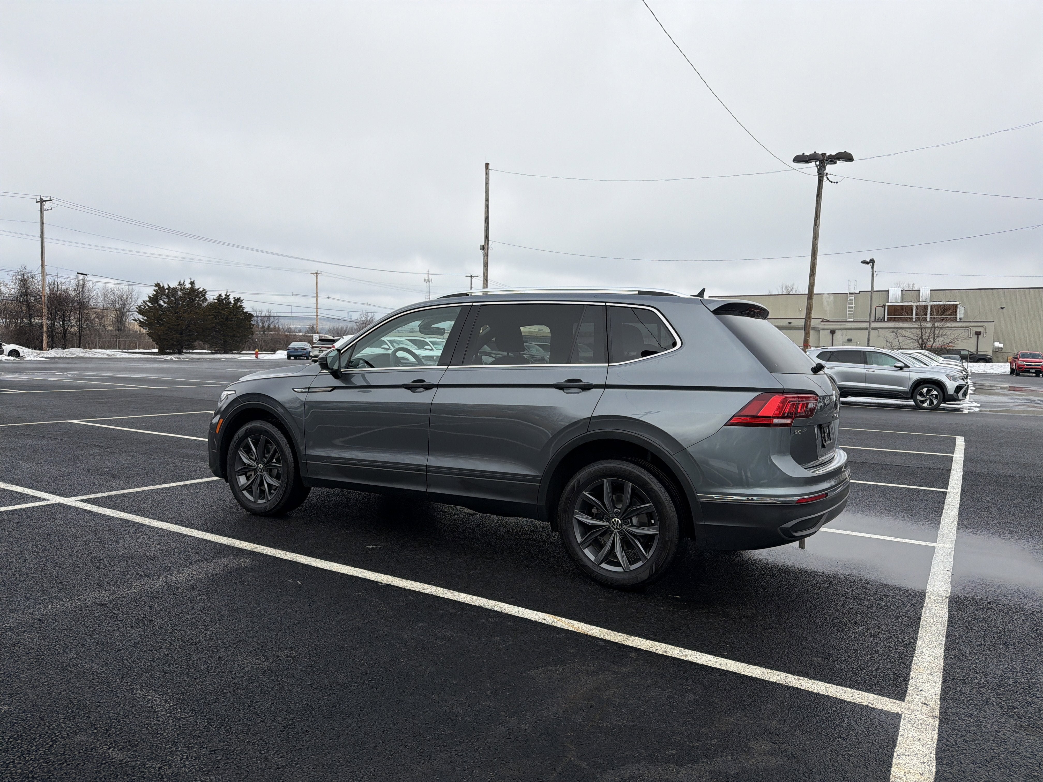 2022 Volkswagen Tiguan 2.0T SE