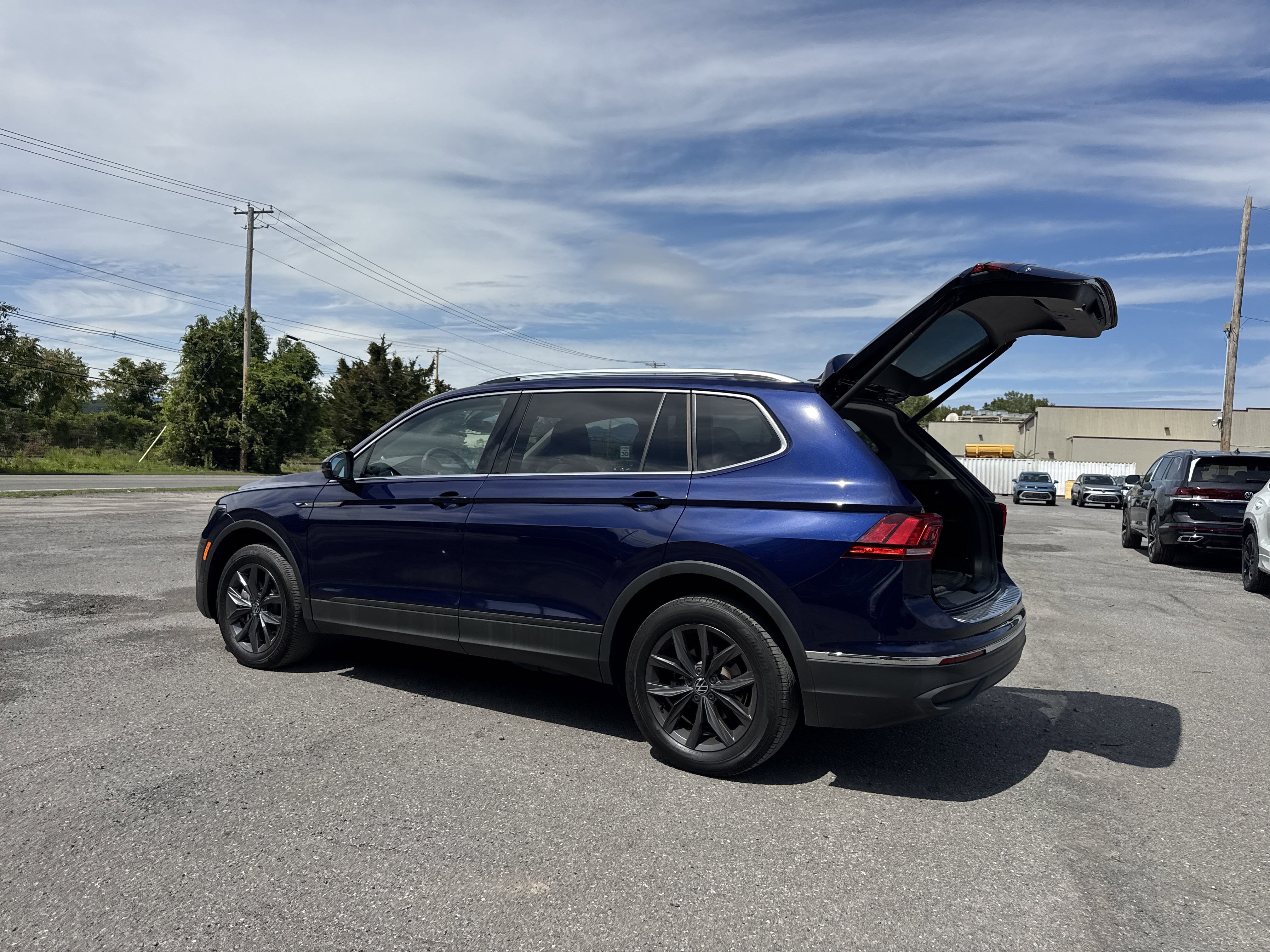 2022 Volkswagen Tiguan 2.0T SE