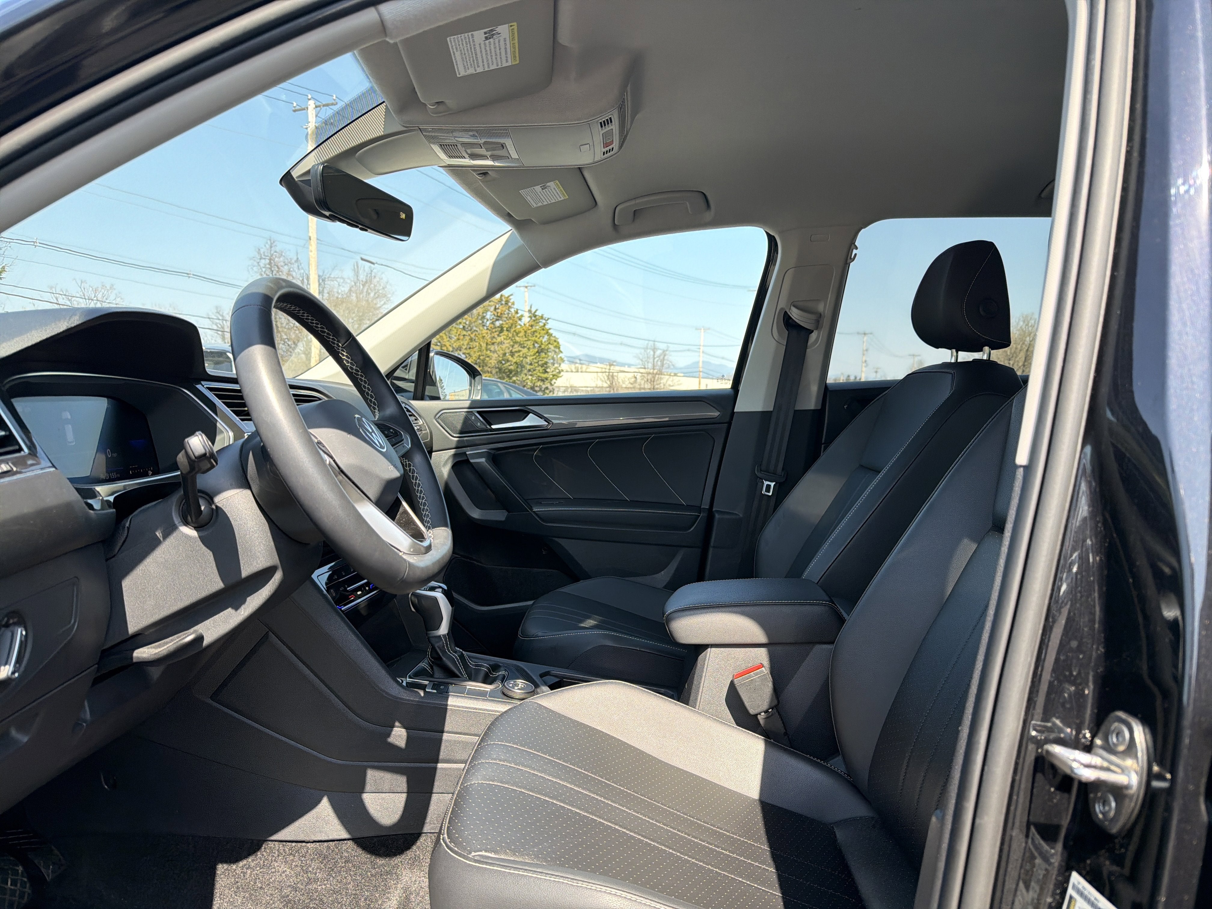 2023 Volkswagen Tiguan 2.0T SE