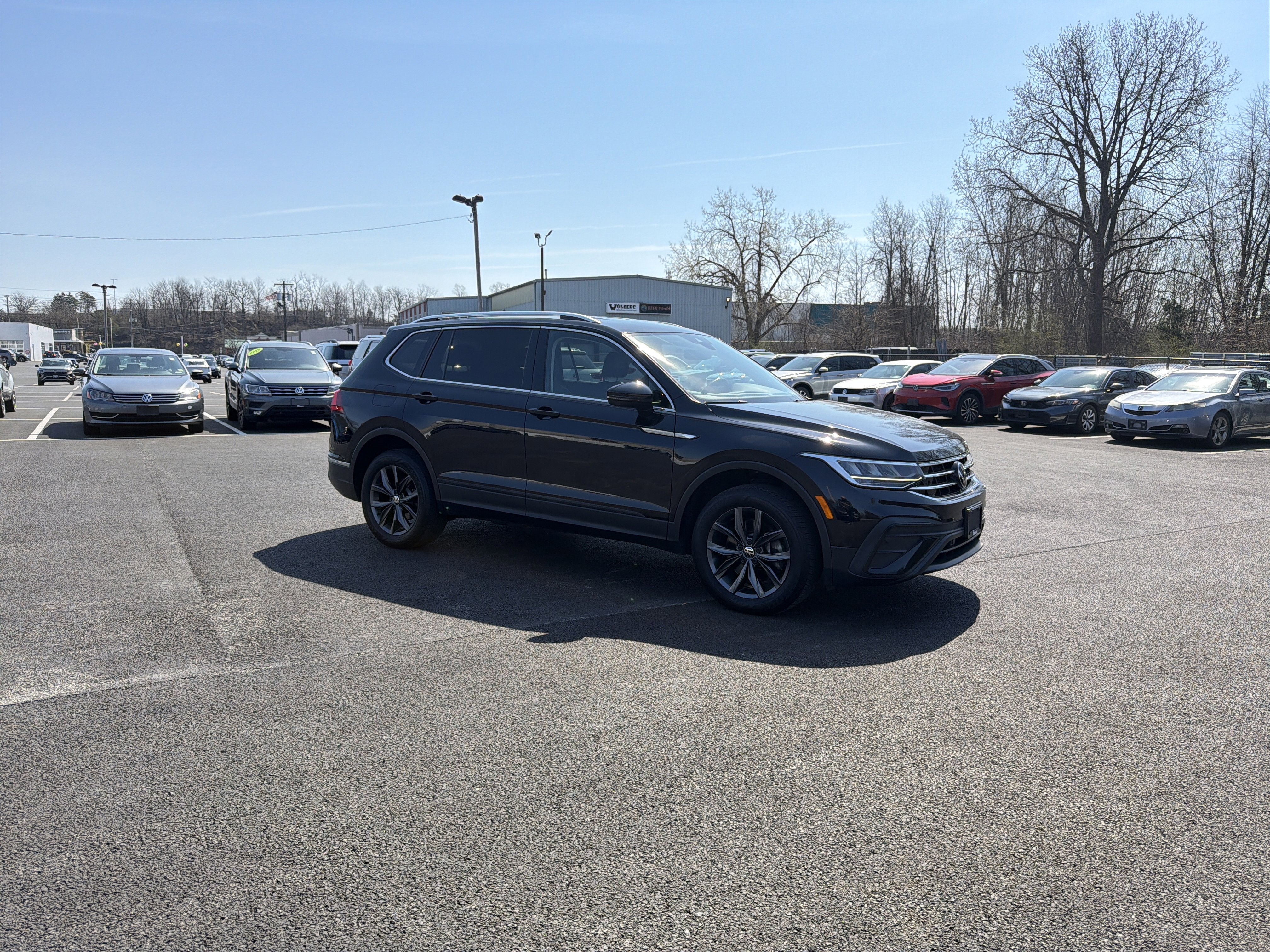2023 Volkswagen Tiguan 2.0T SE