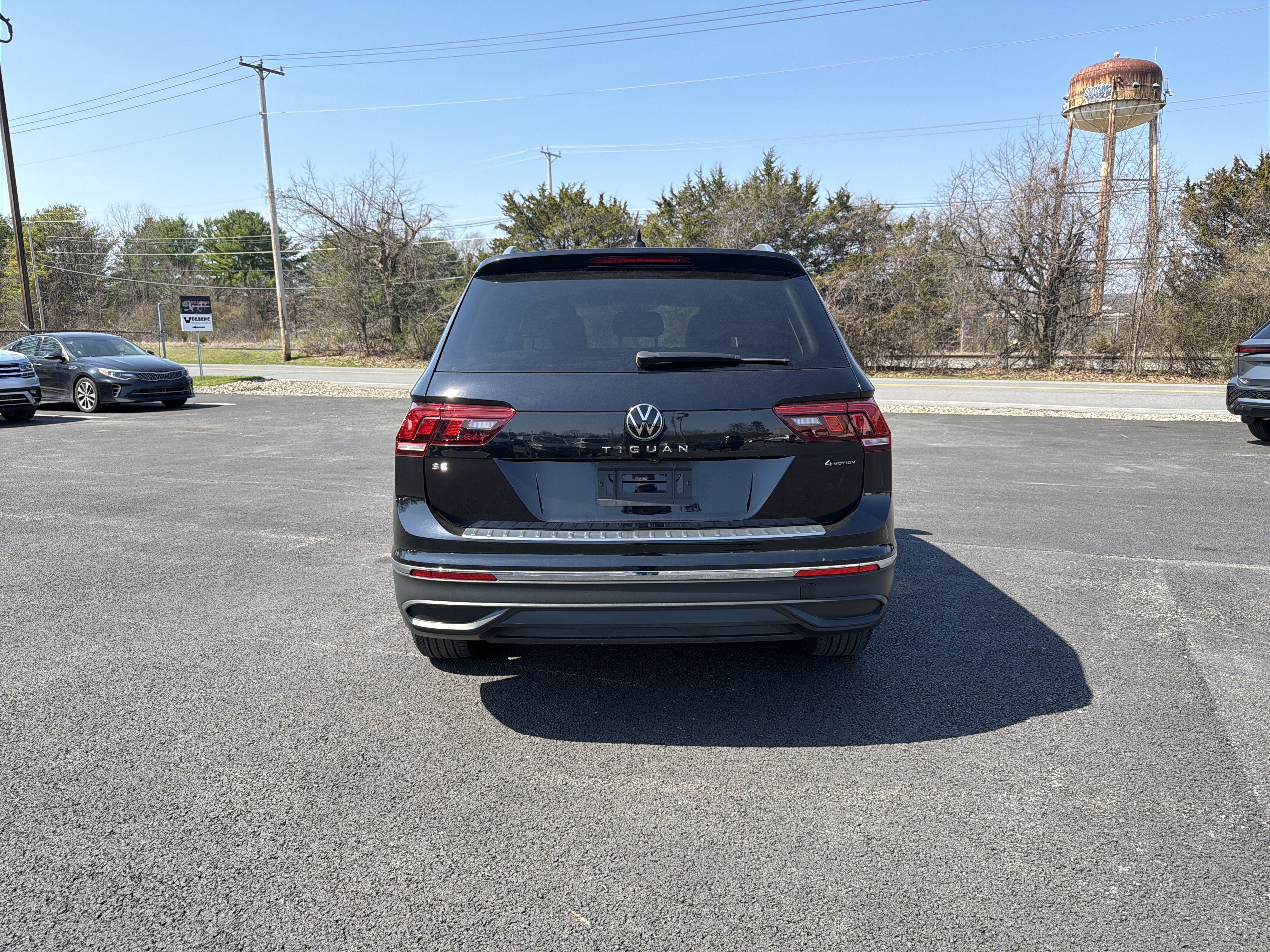2023 Volkswagen Tiguan 2.0T SE