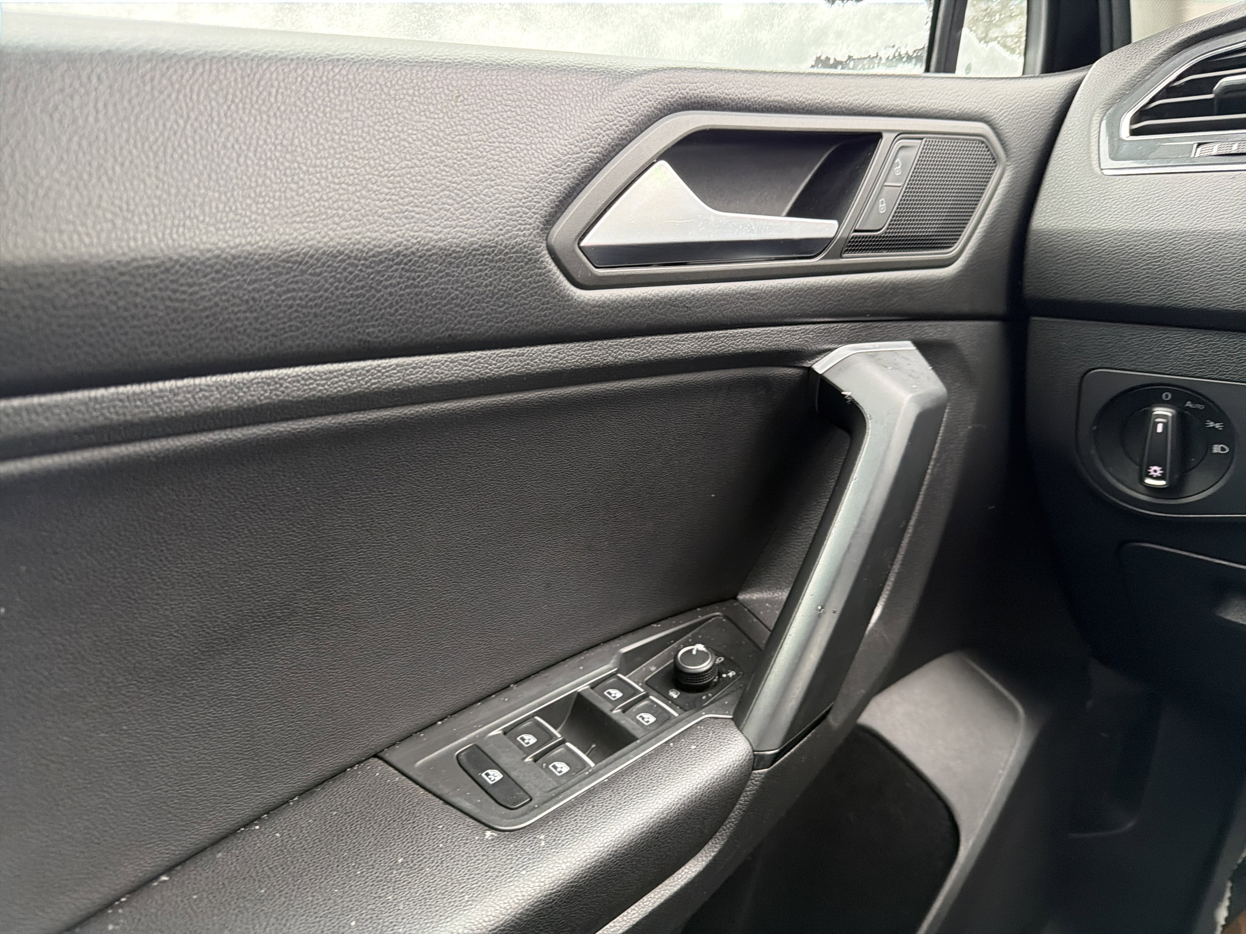 2019 Volkswagen Tiguan 2.0T SE 4Motion